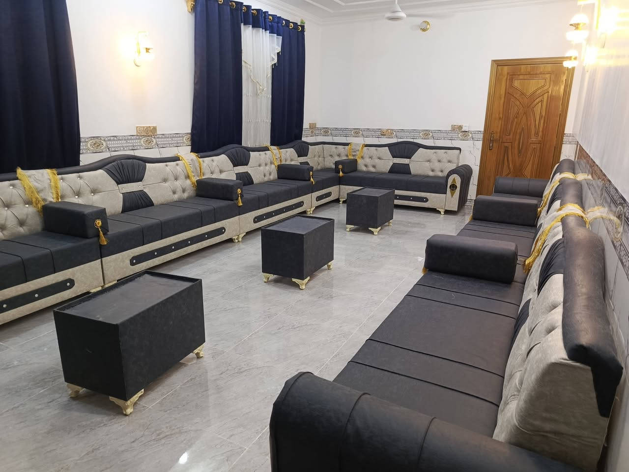يالله معمل علاء العزاوي التخم والديوان شغل تفصال درجه اول خشب بلوك اسود وسفنج مميز او قماش حسب اختيار الزبوان مع ضمان خمس سنوات الاستفسار اتصال او واتساب *********** العنوان مفرق السده مقبل حي البكر شارع السيد ابرهيم يوجد قسط بدون تحميل سعر النقد
