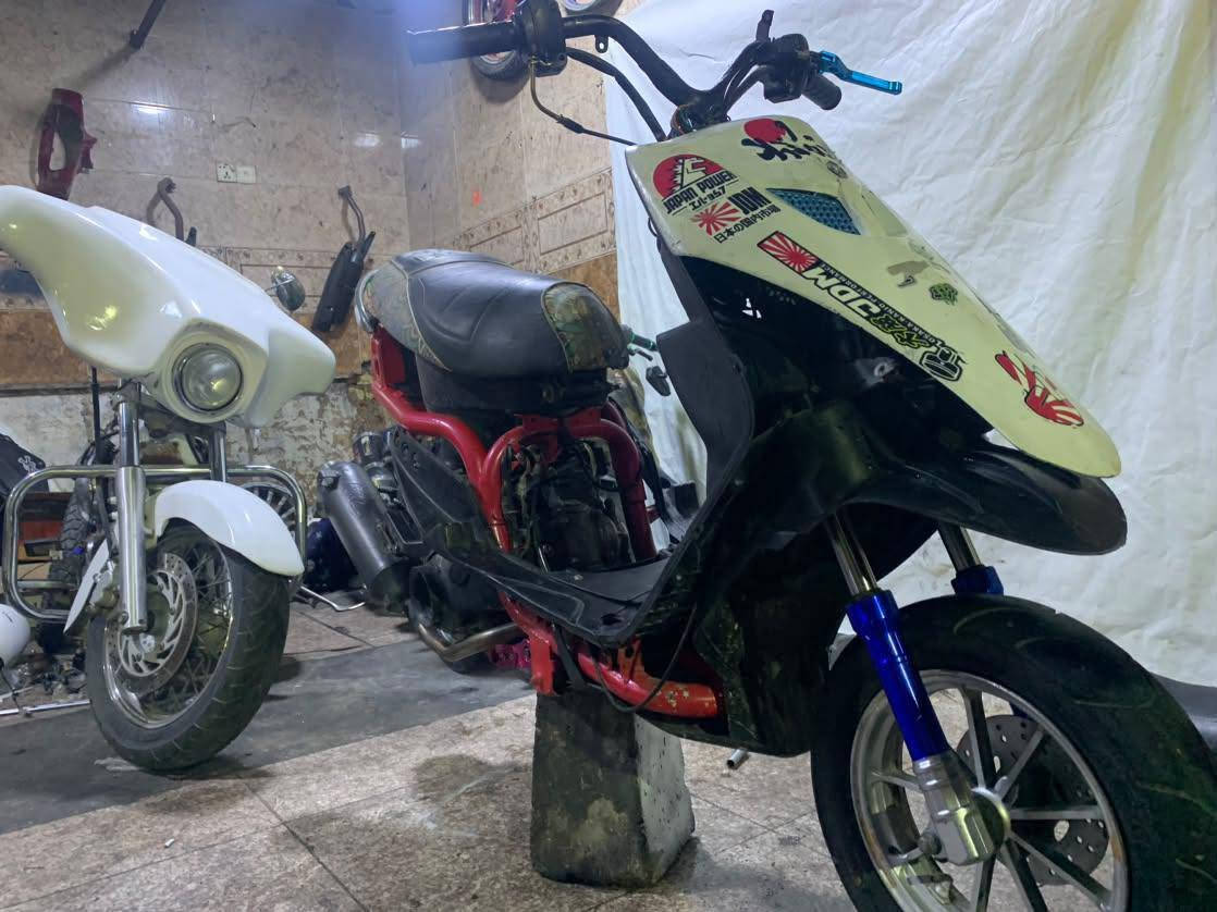 سلام عليكم ماكس للبيع
او مراوس 
بوشة 55 
شيال رياضي 
صالنصة fm 
كفرات 4 ولف 
شوتة 4 ولف 
دبلات راياضي 
ويالة رياضي 
كابريتر جديد 
دبل رياضي 
الدراجة مكفولة كفالة عامة 
***********

