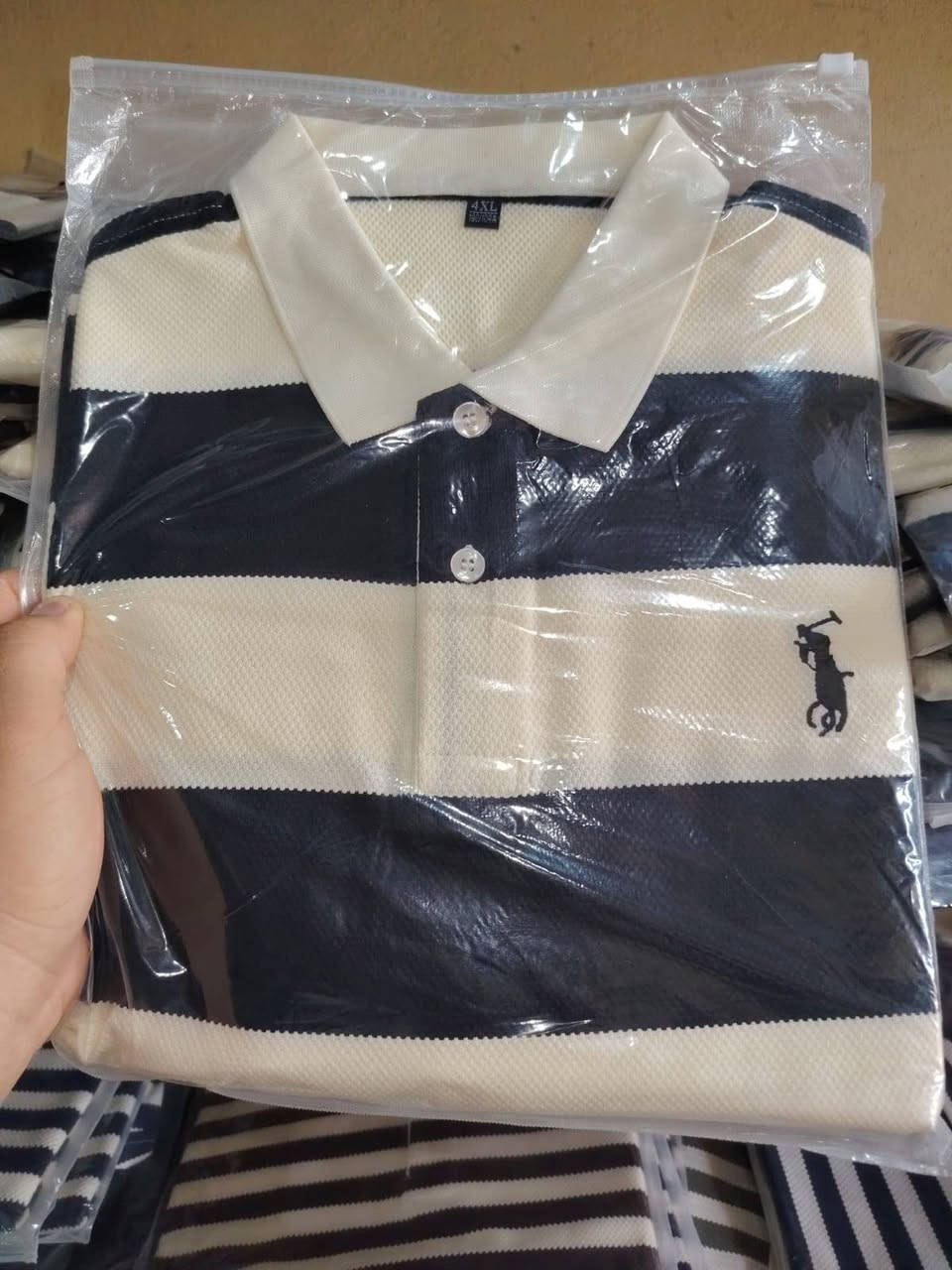 _عرض خاص وبسعر البلاش..
_خام حجري اسفنجي لنن بارد شرط الفحص 
_قياسات L.. XL.. 2XL..3XL..4XL..
_سعر القطعه الواحده فقط 5000 بسعر أجور توصيل..
_توجد خدمه توصيل كافه العراق.. 
_العنوان لانبار قضاء عنه ابو رعد ***********..
