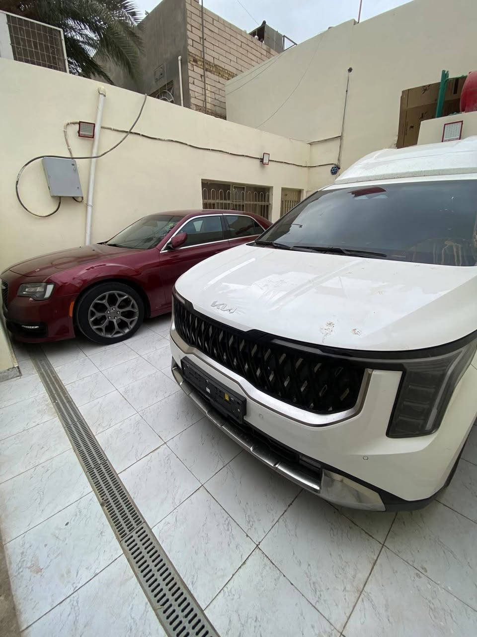 📢 كيا كرنفال 2025 

بيع فقط بيع فقط بدون مراوس

🚘 وارد كوري – بانزين فقط
✨ مواصفات فول … 

🔒 كفالة عامة . 

🔥 أهم المواصفات:

بصمة أبواب وتشغيل

تشغيل عن بُعد

كير ماوس

أبواب كهرباء كاملة + جنطة كهربائية

بردات بكل الأبواب

كشنات كهرباء مع تدفئة وتبريد

كاميرات أمامية وخلفية 360°

ويل كب كروم

مرايا شفط

عداد ديجيتال

باك لايت LED

زنون + إشارة LED

كشافات بروجكتر

Auto Hold

هاند بريك بصمة

تبريد 3 قطع + شاشة منفصلة

إنارة داخلية على الأبواب

رادارات أمامية – جانبية – خلفية

توقف ذاتي

تحديد مسار

قيادة ذاتية

كاميرات تسجيل حوادث أمامي + خلفي (داش كام) بلادي

✨ السيارة عليها قمبورة – طلب خاص
✨ ماشية 20.000 ألف km   حقيقي
✨ وضع الشركة

📄 المستمسكات:

رقم بغداد إنكليزي  مميز شهداء سنة وتتحول

📍 الموقع:

الديوانية – المركز

💰 السعر:

328 ورقة قفل 🔒

📞 للاستفسار:

📱 اتصال + واتساب ***********
رجائاً فقط الشراي يتصل
