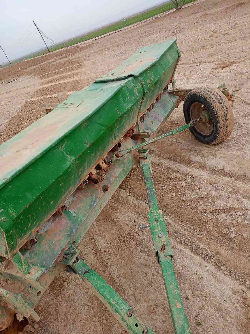 دسك البيع عشر صوج فرنسي ال عنوان ناحيه مكحول الستفسار  رقم هاتف***********
