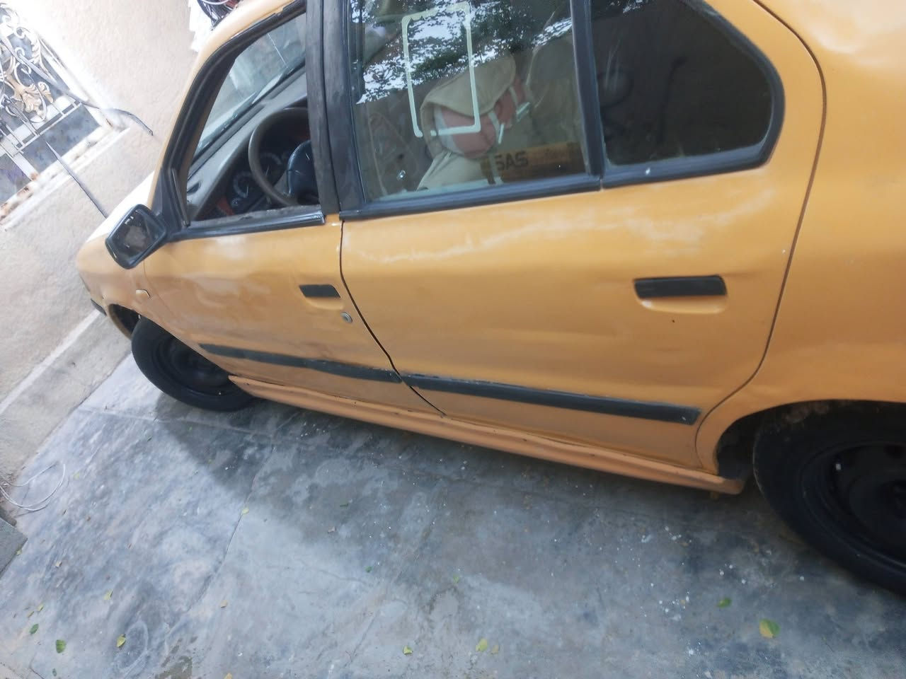 سلام عليكم سمند مديل 12مكينه وكير جدد حداديه جديده رقم بصره راعيها موجود بديها يخبل سعر 14وبيها مجال مكاني بصره زبير ***********
