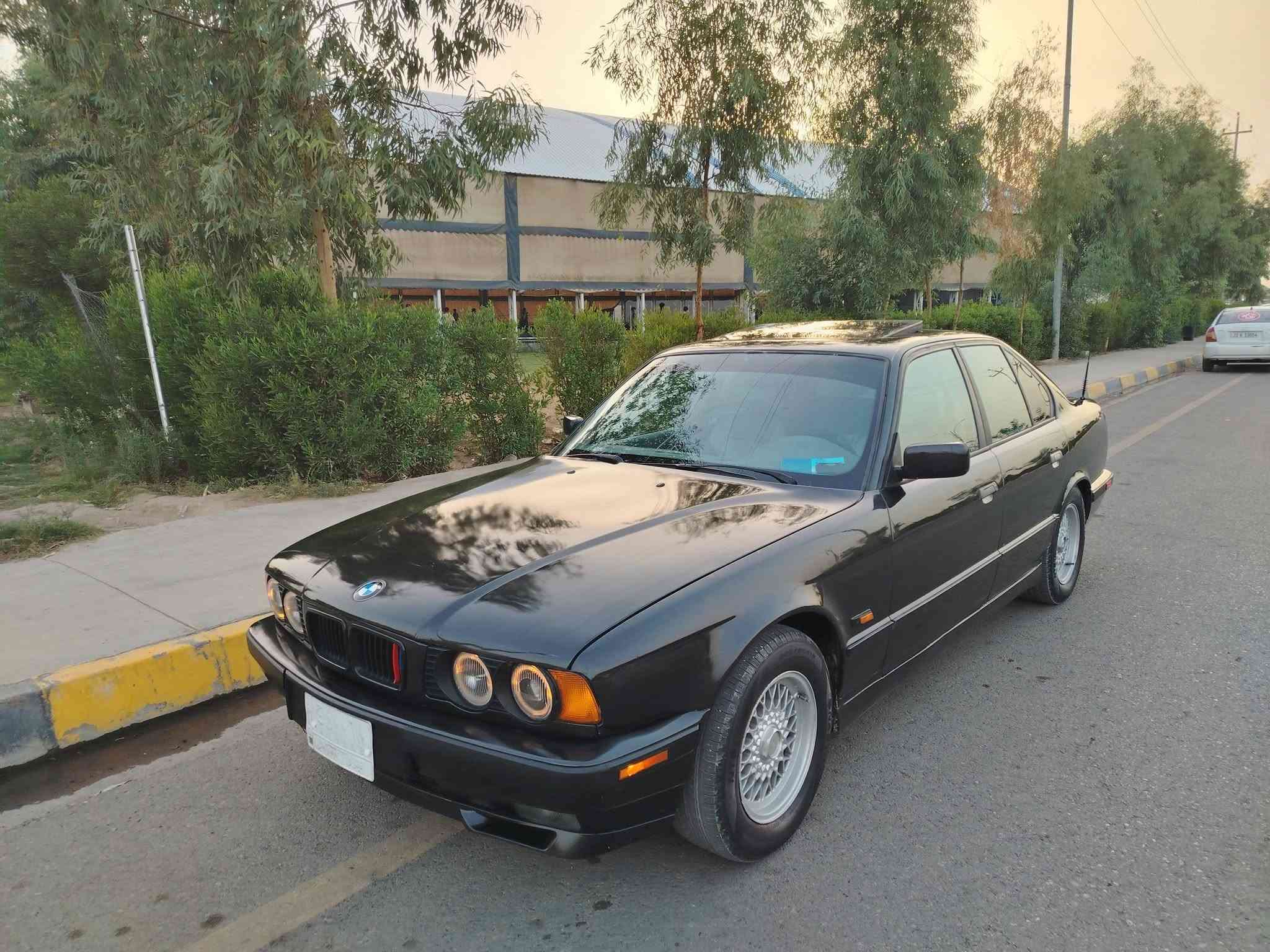 بي ام ٥٢٥ • ٩٢ • اتوماتيك
