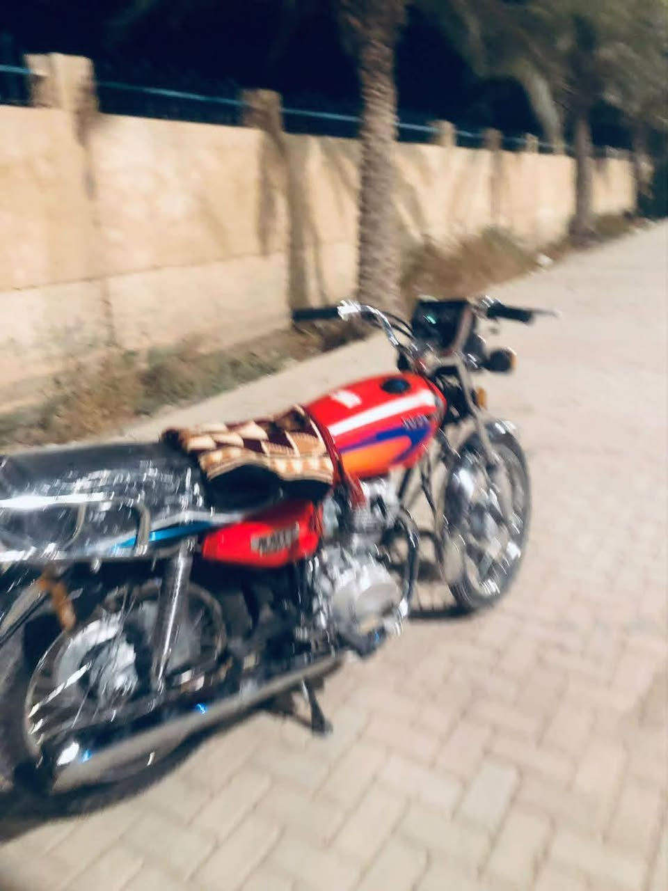 شاصي ٢٧ • ماكينة ٢٣ • معلق