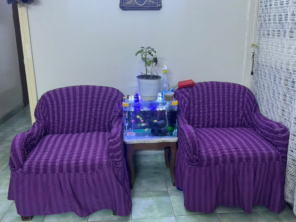 تخم عراقي اثنين قنفات واثنين كراسي لونة مبين بالصور بدون التلبيسات
خشب كلش قوي وثكيل  
مكاني بغداد الشعب للاستفسار على هذا الرقم 
 ***********
