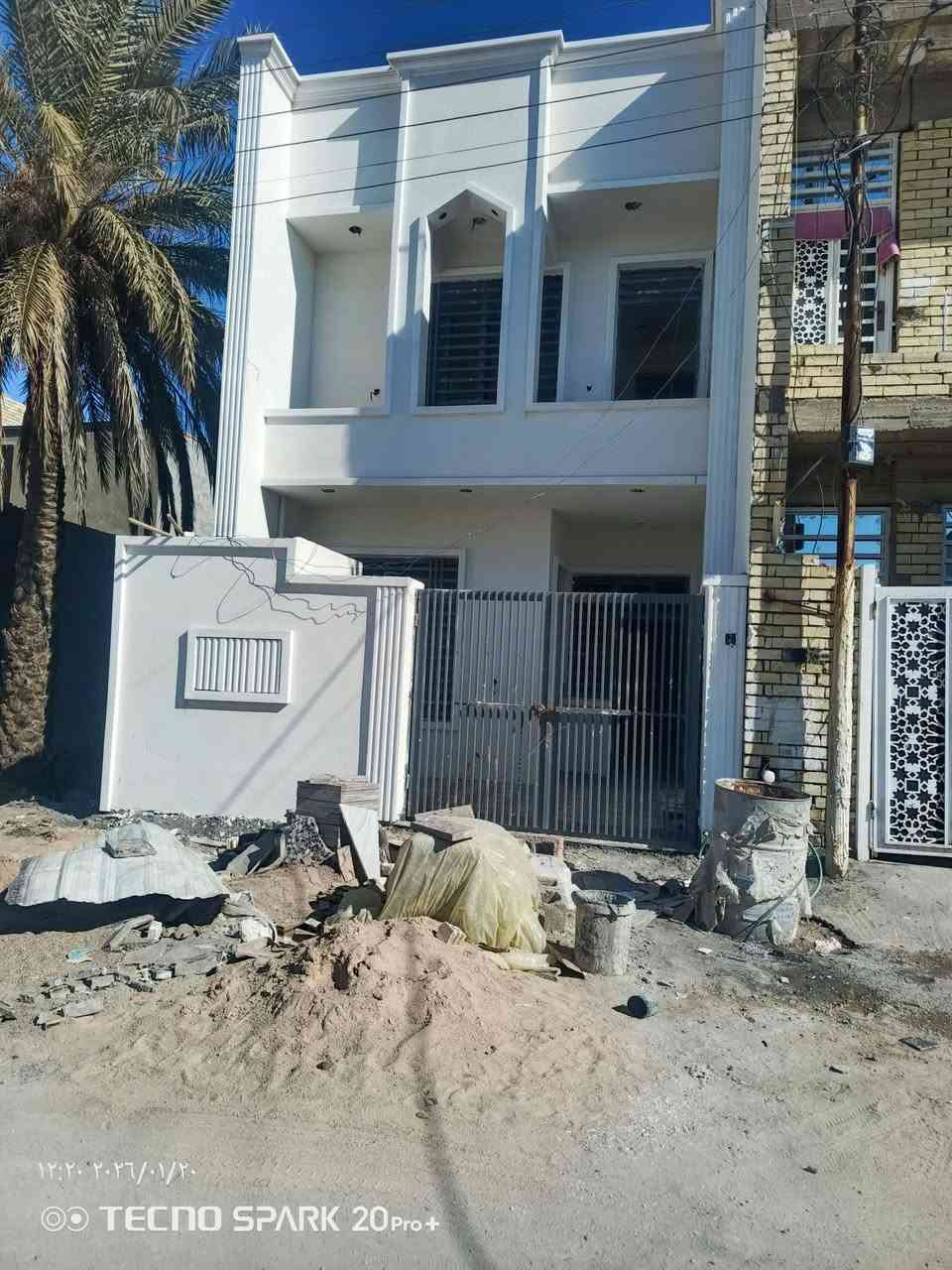 سلام عليكم
خلفه لبخ سمنت شتغل بكل بغداد كرخ ورصافه مبيت بنفس لمكان  
سقل ناعم لمتر ب5
تصفير جدران ب7
جراره ب4
تشميع داخلي ب2 
تشميع خارجي ب 2500
واجهات قطعي شرط انسب الا سعار 
لتواصل ***********
