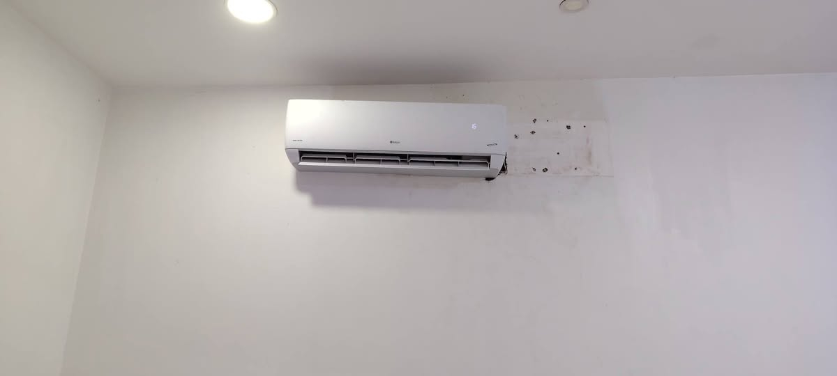 🔧 ورشة الخال لصيانة وتنصيب أجهزة التبريد والتكييف 🔧
@إشارة 
نقدم لكم خدماتنا بخبرة وجودة عالية في:
✅ صيانة كافة أنواع السبالت
✅ تنصيب السبالت بجميع الأحجام
✅ غسل وتنظيف الوحدات الداخلية والخارجية
✅ شحن غاز ومعالجة ضعف التبريد
✅ تصليح الأعطال الكهربائية والميكانيكية
✅ فك ونقل وإعادة تنصيب أجهزة التكييف

⭐ تفصيل درجة أولى
⭐ دقة في العمل وإنجاز سريع
⭐ أسعار مناسبة وخدمة متميزة

للاستفسار والحجز:
📞 ***********

ورشة الخال لخدمات التبريد والتكييف
خدمتكم شرف لنا، وثقتكم مصدر نجاحنا.@
