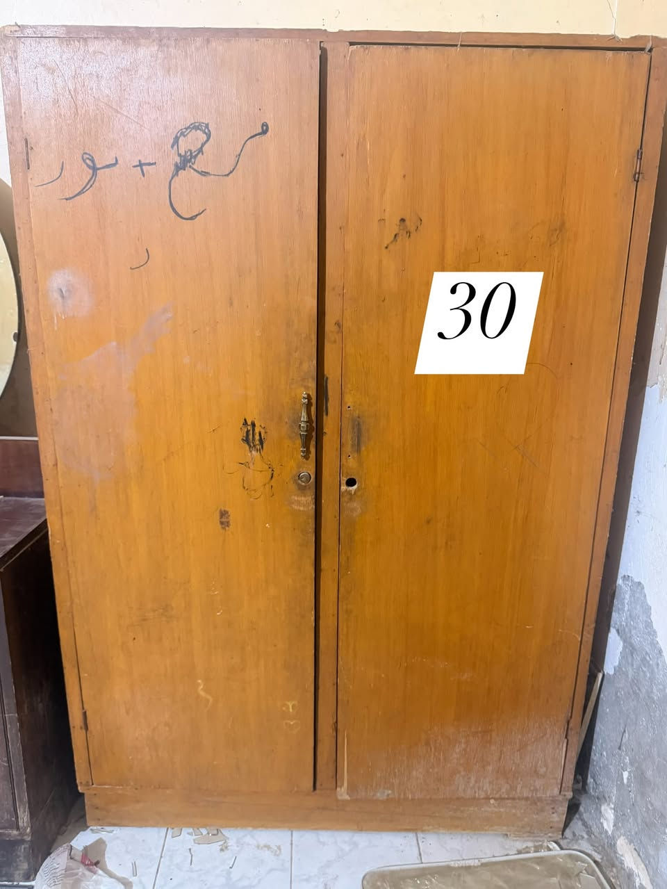 ***********السلام عليكم هذني الاغراض للبيع بيهن مجال مع هديه ميز طعام تزكام الأسعار بيهن مجال
