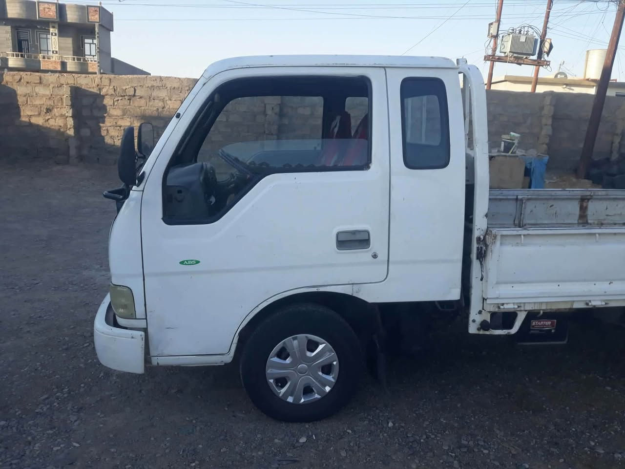 كيا فونتيره موديل 2000 ما مسجل شاصي ما مكصوص كير محرك اكسن صدر جديد. طخم تاير 6  جديد سياره جاهزه مجهزه مال جناي  مكفوله من الخياس وتصليح السعر 26  بيه مجال البيع نقد اعتذر  عن المراوس  رقم الهاتف*********** الساره ما مسجل ملاحضه مكلف بل نشر والسياره ما مسجل
