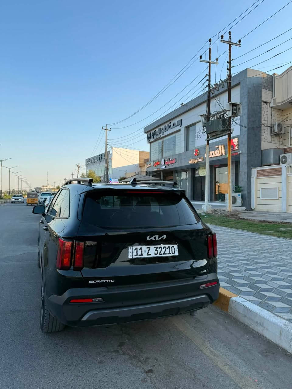 السلام عليكم
سورنتو 2023
رقم بغداد باسمي
تشغيل بصمه وتشغيل عن بعد
سيارة محركه4 سلندر تيربو محرك 2.5
كير8 سرعات 
سيارة فول مواصفات 
بنورما  كراسي كهرباء وتدفئة
سيارة بيه نظام توقف ذاتي 
كشنات جلد السيارة 
سيارة مغلفة ppf بالكامل
سيارة مكفولة كفاله عامه عدا:
(وانب سيارة طخة بصيطة وتصلحت عل pdr)
محرك ولكير على وضع شركة 
ماشيه 81الف كيلو حقيقي 
مكان سيارة ديالى بعقوبة
السعر 236 وبي مجال حك جية
اتصال هاتف
***********

واتساب
***********
