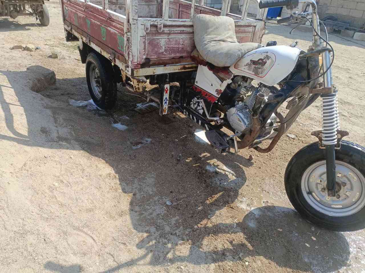 سلام عليكم ستوته للبيع كلك كلك كلك
ستوته 21محرك مامفتوح اكسن قطعه واحده دبلات شغاله تايرات جدد شاصي مكفول كاعيه كارتون مال الشركة ما بيها جويه لحيم مكان ناصريه مركز سعرها 900للاستفسار 
***********مامتواجد خاص
