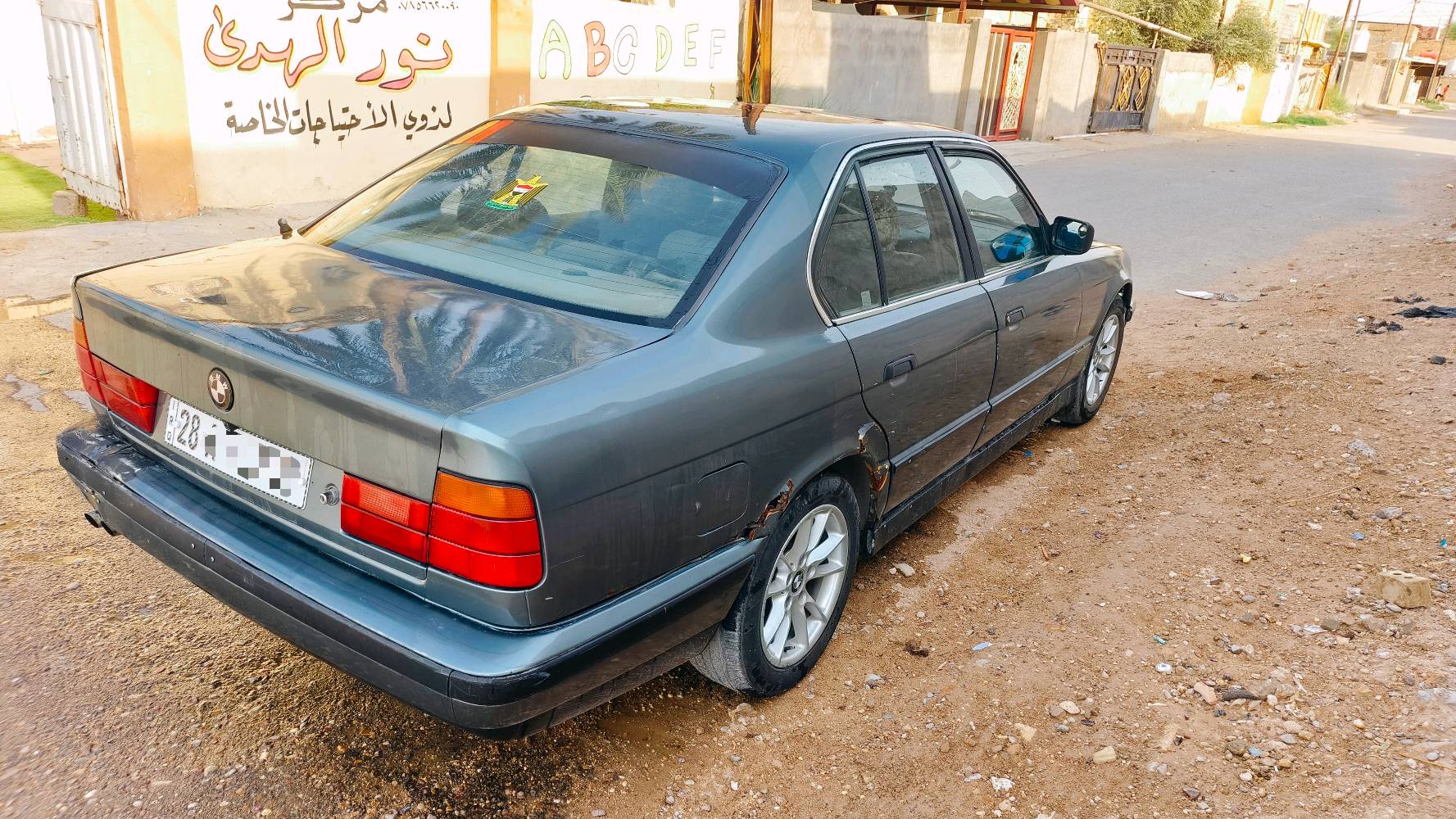 للبيع مستعجل ‏‪***********‬‏
حجم 525i
‏موديل 1992 
‏لون رصاصي فيلي
‏محرك مفتوح 
‏كير اوتماتيك 
‏جام اوتماتيك 
‏ابواب سنتر لوك
‏كير ومحرك نضيف 
‏غرفه جديدة جلد اسود
‏كاعية تغليف جديد 
فلنجات تخم جدد
‏رقم انكليزي مشروع وطني
‏سنويه الى 2030 هزة جديدة
‏مابيها غرامات
‏بأسمي تحويل ثاني يوم
السعر ٤٢ وبيهه مجال بسيط
‏المكان بابل
