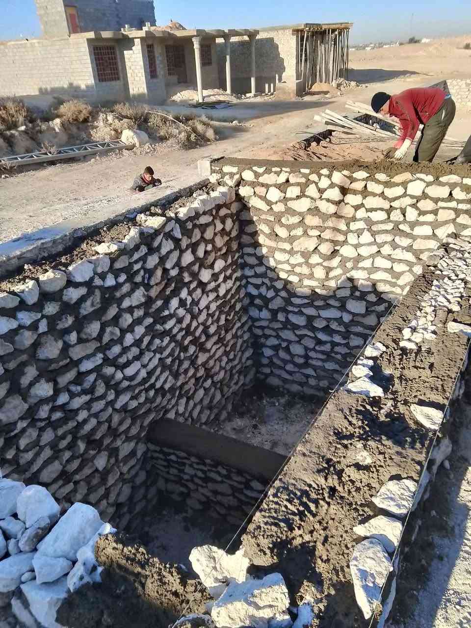 بنه بلوك والحجر موجود بنه درجى اولى *********** نتصل
