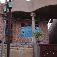 اخي عدنا بيت للبيع مساحته ٢٠٠ متر  الدوره حي ميكانيك محله ٨٣٦ زقاق ٧ د...