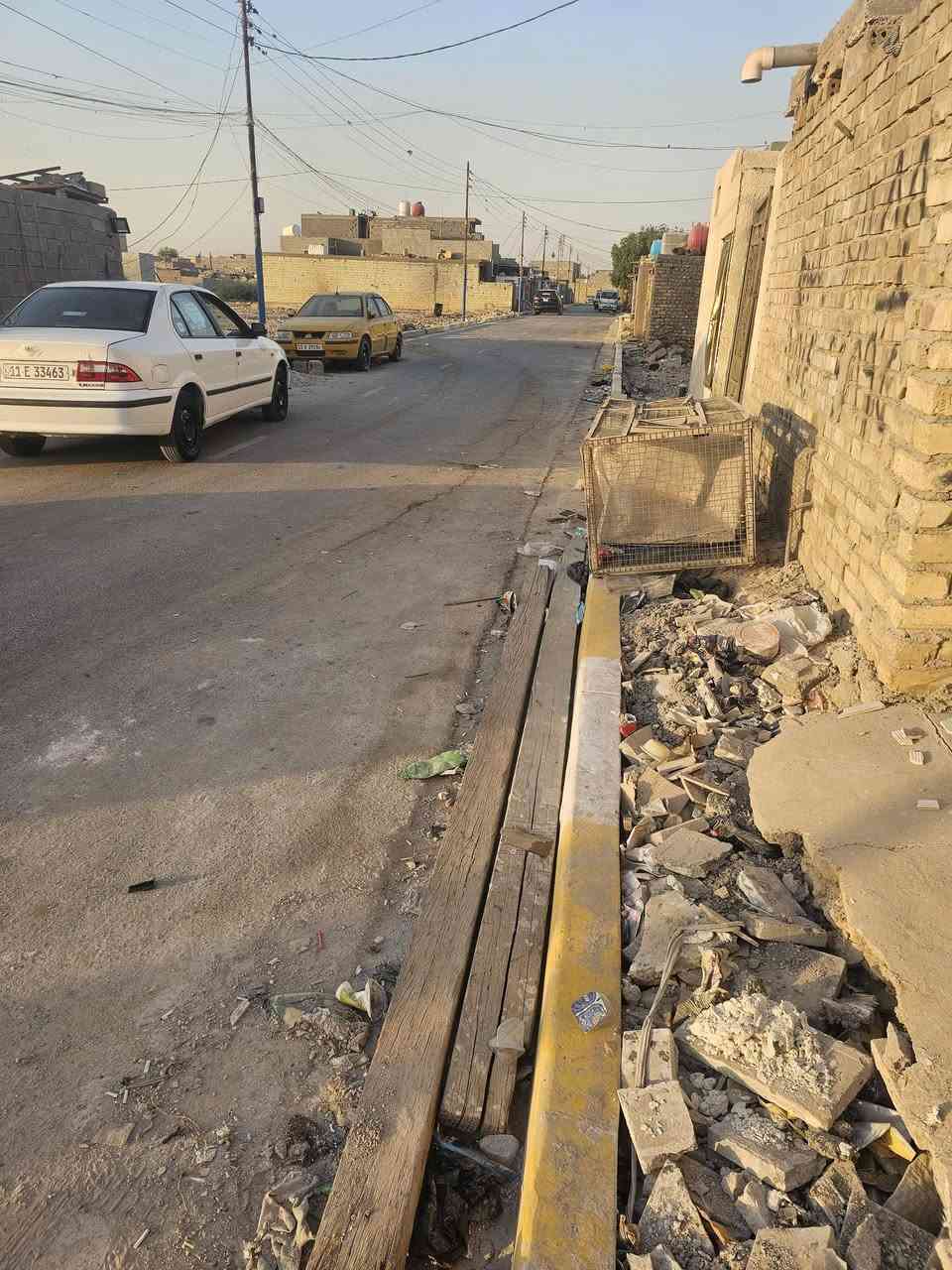بيت مساحه ١٥٠ متر مبني وكامل عوزه
ترتيب بلوك عكاده خدمات كامله من كلشي لبيت قريب عل شارع 
يرهم نقد وقصد ليحب يتصل *********** مرواس هم
