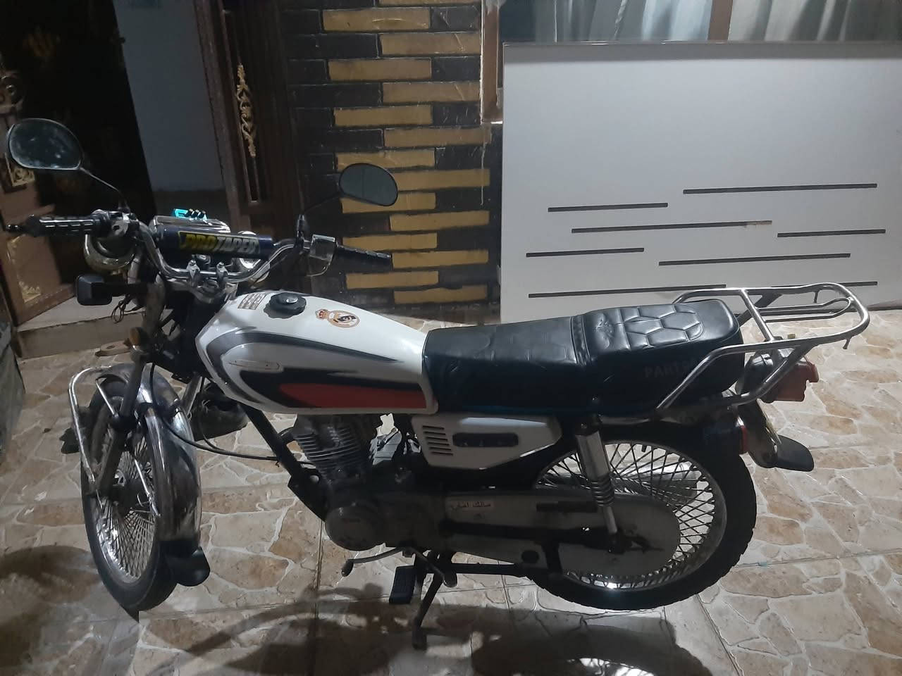 للبيع ماطور بارت موديل 20محرك مفتوح بس لا صرف ولا بخار كهربائية كامل شغال سعر 350بي مجال مكاني كركوك حسابات ***********

