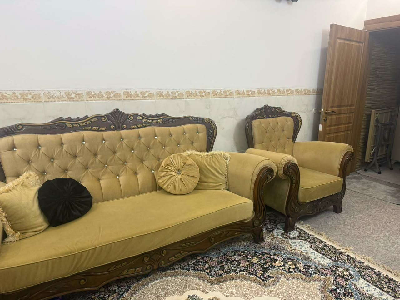 كنبة ملكية • ٢٥ ورقة • أربيل حركة