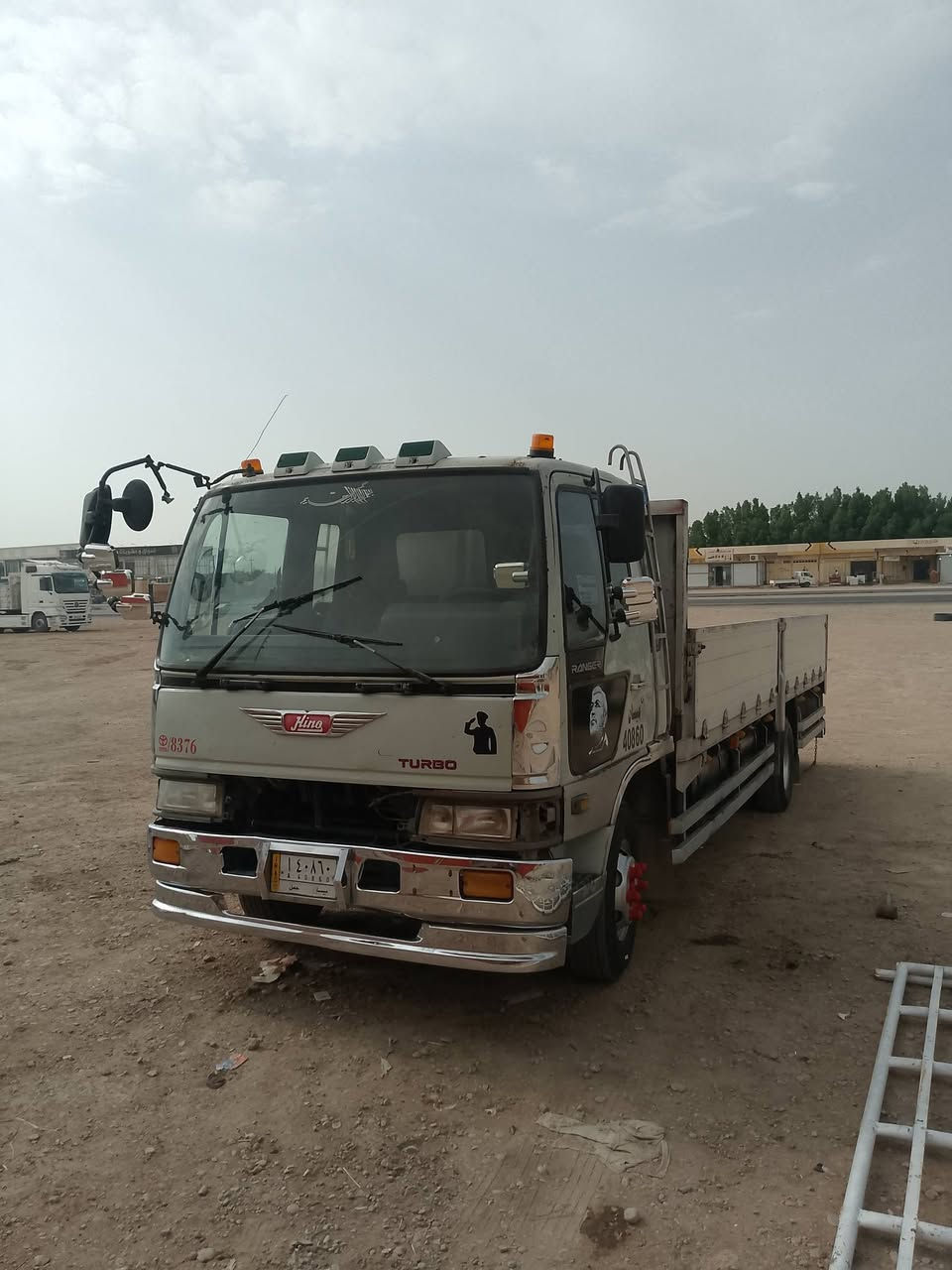 هينو طيره البيع موديل 1999 مكينه سوبر لاصرف لا بخار سته لأربع ***********
