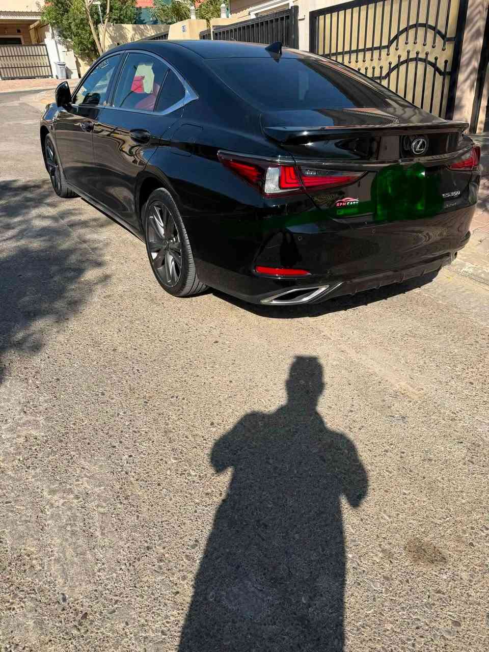 لكزز Fسبورت ٢٠٢٠  ES 350 سته سلندر ماشيه ١٠٠  رقم اربيل  بيها بونيد صبع مكانين bdr طرف السكن  كير مكينه شرط  فول مواصفات داخل احمر  مكان السياره كركوك تحويل نفس اليوم سياره بدون ايرباك  شرط والفحص مالها بالمشور 
السعر ٢٦٠ ورقه 
***********
***********
