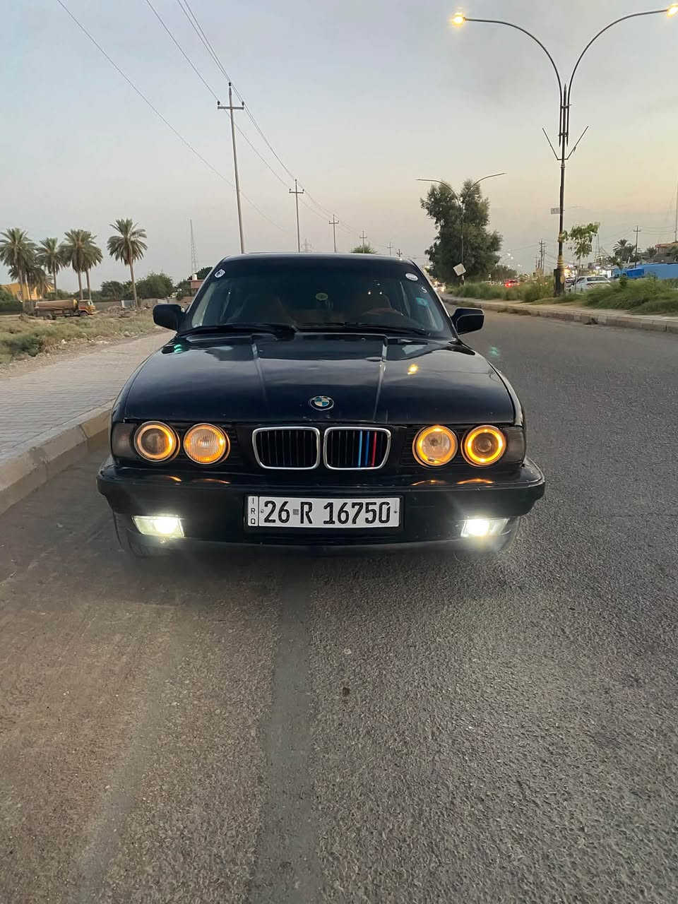 سلام عليكم  للبيع او مراوس حسب القناعه
525 كبس كير عادي

طخم امام جديد صدر

طخم خلفي جديد صدر 

كير ومحرك شرط 

 

تايرات جدد 

رقم صلاح الدين دولي تحويل ثاني يوم 

لايتات زينون اصلي 

دمام مضخم صوت 

موديل ١٩٩١ 

شرط الوكاله والتحويل 

نقوصات السياره سلايت فالته الايطه الي تكعد بل سجه 

اكسل مقفول يعني بطناش ومعدل 

السعر 40وبيها مجال شرط ترايك للبصره 

مكاني صلاح الدين تكريت 
***********
