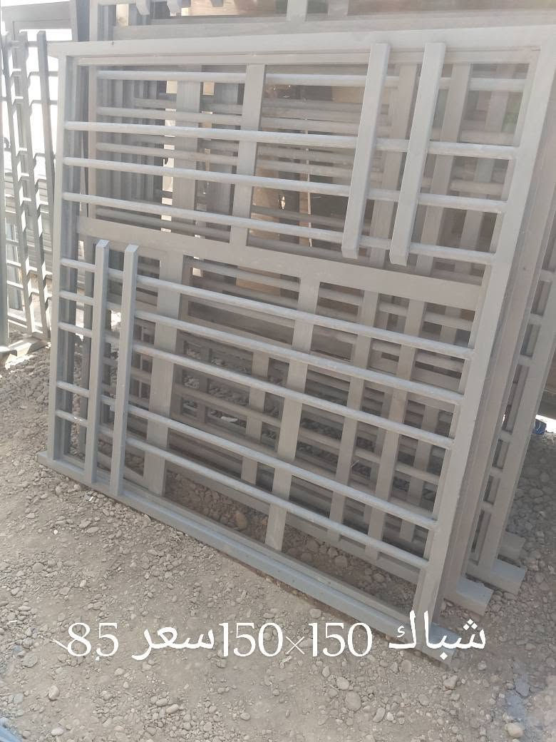 يا الله باب 1×270 سعر 130باب 125×270 سعر 190 باب بليت 1×2 سعر 60 شباك 2×2 سعر 130 شباك 150×2 سعر 110 شباك 150×150سعر 85 شباك 1×2 سعر 90 شباك 1× 150سعر 85 عنوان بغداد جرف نداف *********** 
بواب قاصه رزاق الله

نص مكتوب في الصور:
- شباك 150×2 سعر 110
- شباك 150*1 سعر 85
- باب بليت 1×2 سعر 60
- شباك 150×150 سعر 85
- باب 1 270× سعر 130