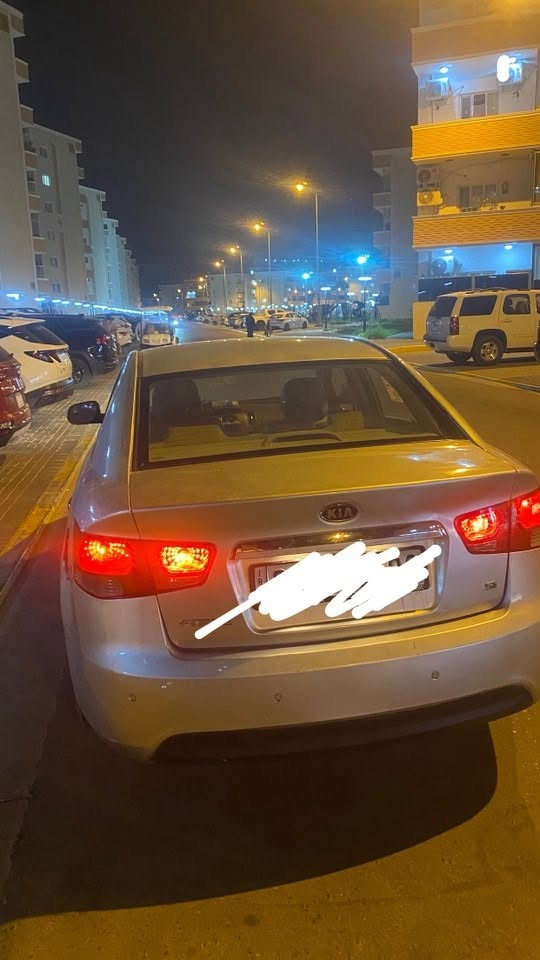 السلام عليكم
سيراتو ادوات  
كصه جنطه متوم ارقام سنويه هزه اراقام انكليزي 
جاهزه كير مكينه تبريد مكينه1600دوش
سياره  شوف عينك ع حطتها تفاصيل كلهه كبالك.
رايد مراوس شعدك نزل صوره ..
متواجد واستاب فقط***********

((مكاني بصره))📍

