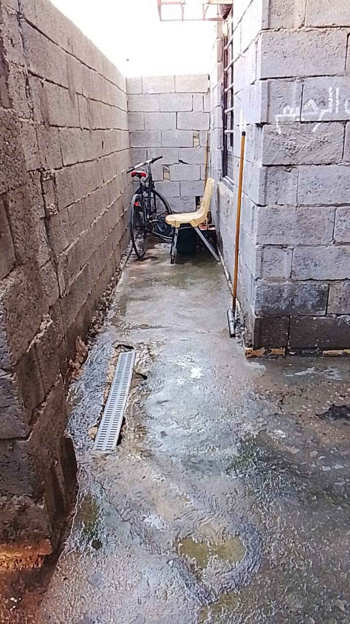 سلام عليكم دار للبيع مكان جسر ديالى العريفيه بيت يحتوى ع غرفه نوم ستقبال ومطبخ مشترك وحمام وصحيات خارجيه وبي قرار محكمه سند 25 للتواصل مع ***********+*********** هاذا بي واتساب
