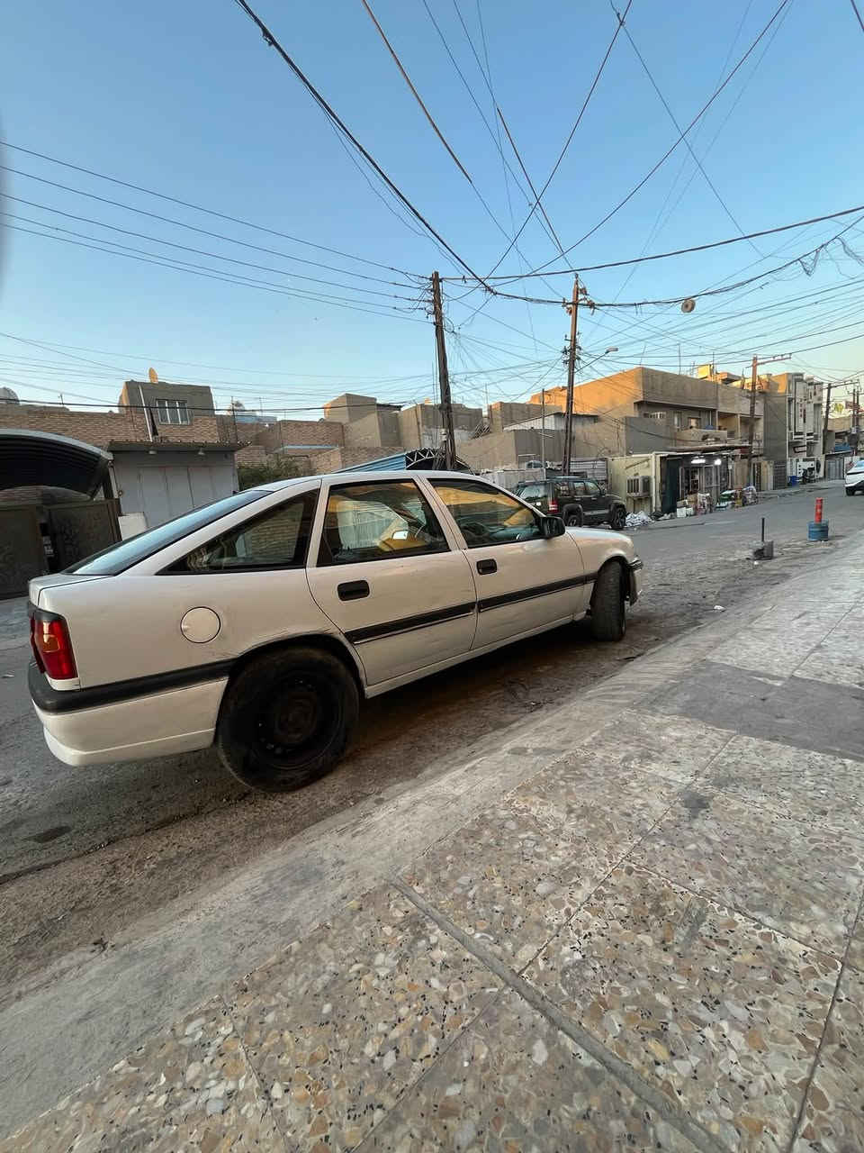 سلام عليكم اوبل فكترا موديل 94 محرك 20 كير محرك نظيفات الكهربائيات شغاله بأسمي تحويل مباشر السنويه لل 30 السياره حلوه. بس يحتاجلها ترتيبات وارد ياباني اصل بيها تبريد بس مو شغال جان يشتغل بس عطل المكان بغداد الجديده الرقم *********** السعر 33 بيها مجال شي قليل
