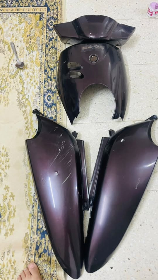 كفرات فله  رمبه مو تجاريات لون جوزي بينك كسر بس بلكفر الامامي حاضن لايت رايدهن ٦٥ وبيهن مجال هاذه رقمي***********
