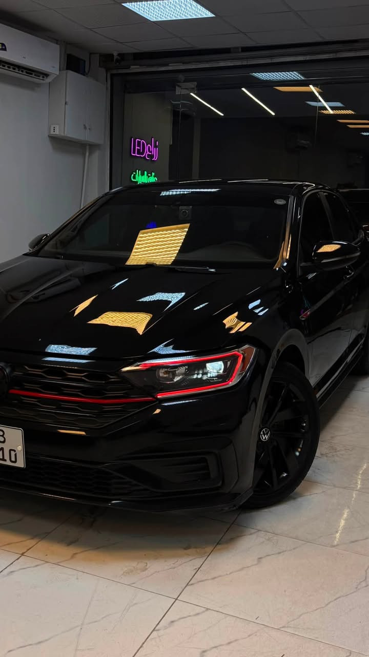 السلام عليكم
VOLKSWAGEN JETTA GLI  2021

المواصفات:

-مكينة 20 توربو 🚀🔥

-تبريد منفصل

-داخل كاربون فايبر حقيقي

-كير دبل كلج 7 نمرات

-انارة محيطية بلادي متغير 12 لون

- سستم صوت 

-مري هيتر 

-حساسات اماميه ونقطة عمياء 
_ حساسات خلفية وتوقف مباشر 

-4 وضعيات قيادة 

-شفتات بلستيرن

-كشنات تدفئة   

-هاند بريك بصمة

-نقطة عمياء

-اوتو لايت

-اشاير بلمري

-تنبيه تصادم
كاربلاي واندرويد اوتو 
تخم تايرات جديدة 
بولش جديد 

لد لايتات متغير حركات واللوان

وبعد بيها هواي مواصفات 
حادثها جاملغ وباب سائق سطحي بدون دواخل ولا ايرباك 
وشفة بانيد وقعطتين كلير صبغ فقط 
السيارة مسويلها ادامة كاملة جاهزة من كل النواحي 
تضليل صالح لمدة سنة اربيل 
رقم اربيل 
للاستفسار 
***********
