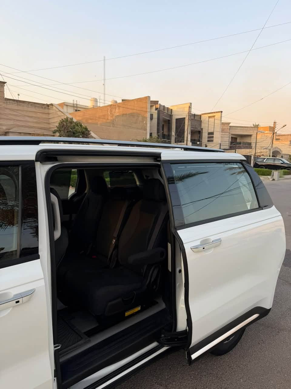 🚘 للبيع كيا كرنفال 2021 – خليجي 

✨ سيارة عائلية 7 راكب فخمة ومواصفات عالية، مناسبة للعائلة والسفر والاستخدام اليومي.

🔹 موديل: 2021
🔹 خليجي
🔹 ضمان دولية
🔹 محرك 6 سلندر
🔹 3 قطع تبريد
🔹 بصمة
🔹 أبواب كهرباء
🔹 ستائر جانبية
🔹 مانع انزلاق
🔹 مثبت سرعة
🔹 تبريد شاشة
🔹 هاند بريك بصمه 
🔹 كاميرا
🔹 حساسات أمامي خلفي
🔹 GPS
🔹 مواصفات مميزة وراحة عالية للركاب 👌

📍 السيارة متواجدة في بغداد

📞 للاستفسار والتواصل:
***********

🔥 الجدية فقط، والمعاينة على أرض الواقع.

#كيا #كرنفال #كيا_كرنفال #كيا_كرنفال_2021 #سيارات_بغداد #سيارات_العراق #سيارات_للبيع #خليجي #بغداد

نص مكتوب في الصور:
- 11 2021