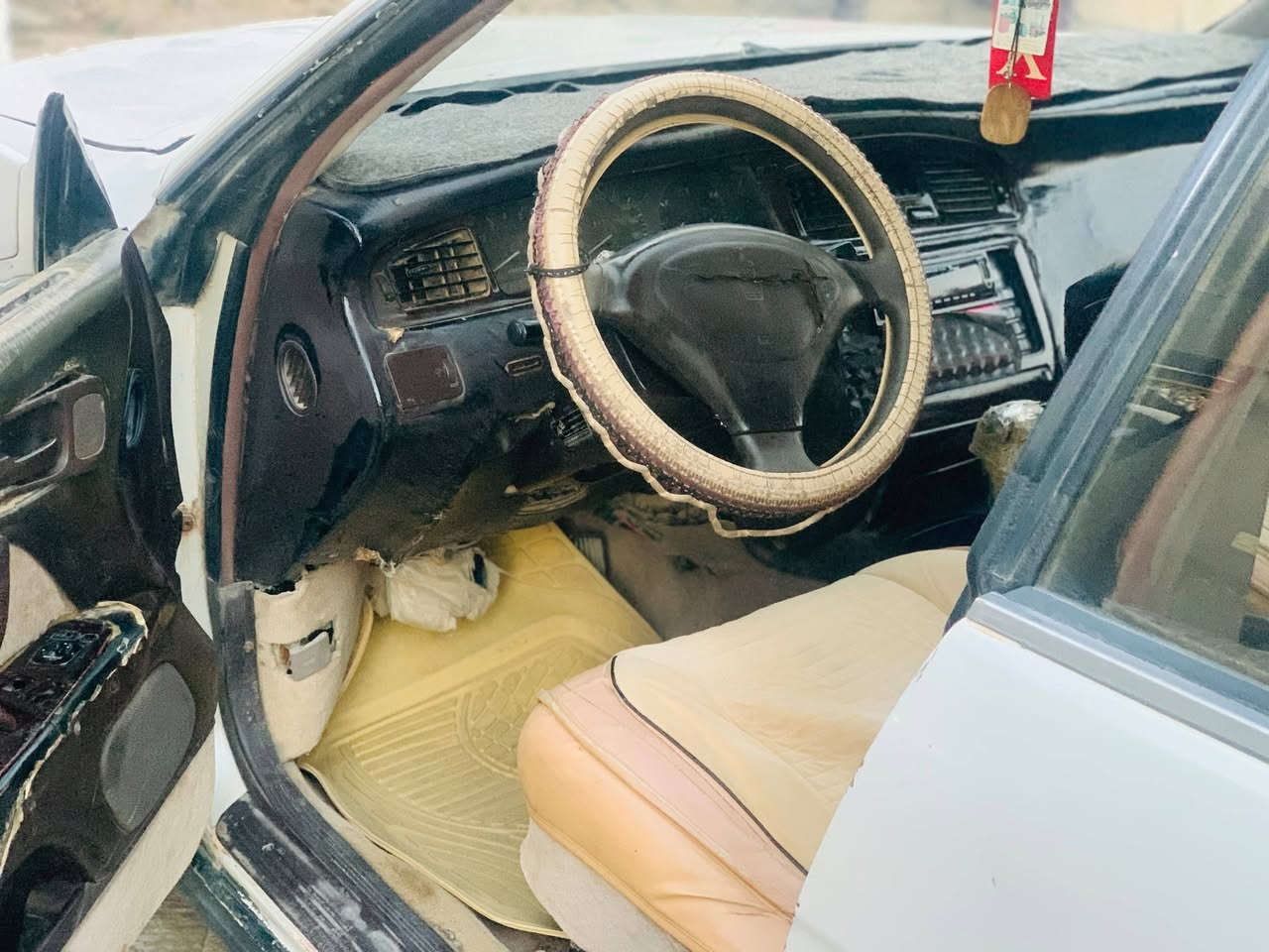 السلام عليكم بطه للبيع بدون كص 
محرك بدايه بك بس اول ماشغل يروح الصوت انطي بيها شرط بالمعدل ماتسمع صوت ابد  كير شرط 
السعر 15 وبيها مجال اذا مراوس حسب القناعه
اتصل ***********
