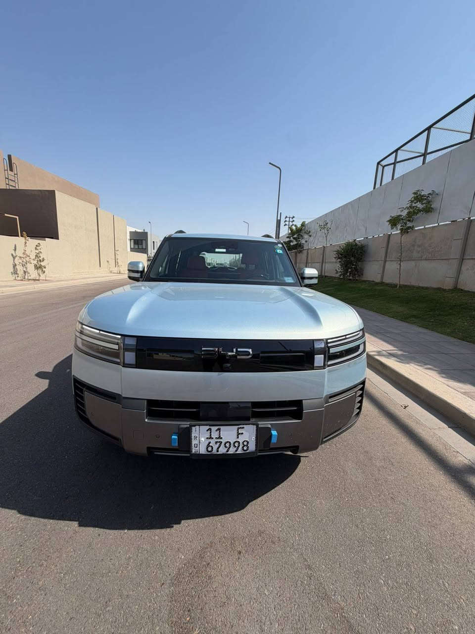 Byd Ti7 ليبورد ٧
خليجية وكالة  NAT

ضماااااااااان

ماشيه ٦ الاف قابل للزياده مكفولة من كلشي

على وضعيه الشركة 

ضمان على السياره ٨ سنوات

مكان السياره بغداد  ***********

السيارة فول الفول مواصفات ، 
محرك 1500 تيربو  ، هايبرد ، دبل ماطور كبيرة
كير تعليك 
دفع رباعي متعدت الوضعيات  ، قوه حصانية 490 حصان ..
تسارع  0-100 4.9 ثانية 
ووضعيات قيادة متعددة  
داخل السياره لون قرميدي كشنات جلد فاخر 
رقم بغداد مميز حلو
غراض سياره سبير و شاحنه وباقي الغراض المعروفه .. 
السياره فول مواصفات للاخير 1/1
دخول بصمه تشغيل بصمه تشغيل عن بعد 
سقف بنوراما داتاشو  عرض معلومات سائق + نقط عمياء 
رادار 360 , كامرات 360 ،  حساسات 360 + بريك طوارئ
نضام Dipilot ذكي لمساعدة السائق +  ومراقبه القيادة و تنبيه السائق 
قيادة ذاتية + كروس مثبت سرعه ذكي 
تعديل المسار و تنبيه خروج عن المسار ورادار لمراقبه الطريق 
شاشة عدادت دجتل داش بورد ومراقبه ضغط و حرارة الاطارات 
وتنبيه في حال نزول احد الاطارات 
وتنبيه السائق لسرعة الشارع المحددة 
داش كام DVR تسجيل على كامل الكامرات 
اضائه محيطية LED دشبول ابواب متغيرة اكثر من 64 لون 
كشنات خزن ميموري كهرباء 4 كشنات تبريد + تدفئه 
+ كشنات تدليك ( مساج ) وتحكم كهرباء بالكامل امامي خلفي
تبريد قطعتين تحكم منفصل + تبريد مركزي بالسقف منفصل التحكم
ثلاجه  ، شاحن لاسلكي 50 واط  للمبايل 
شاشة جبيره تدعم ابل كار بلاي + اندرويد اوتو 
سستم صوت قوي محيطي من 18 مكبره سماعة دمام خلفي و امامي
