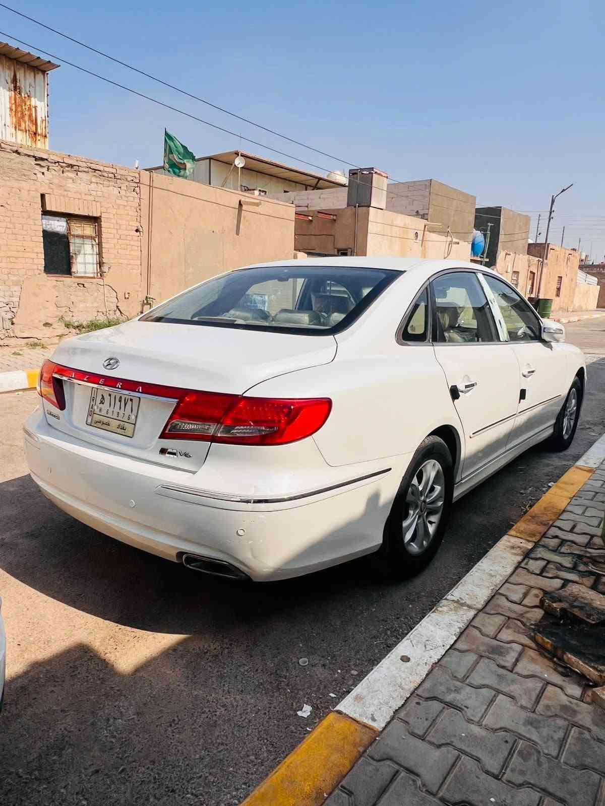 السلام عليكم ازيرة خليجي موديل 11 رياضي سعره 98 وبيه مجال بسيط للشراي التفاصيل اتصال *********** علمن السيارة مكانه بغداد
