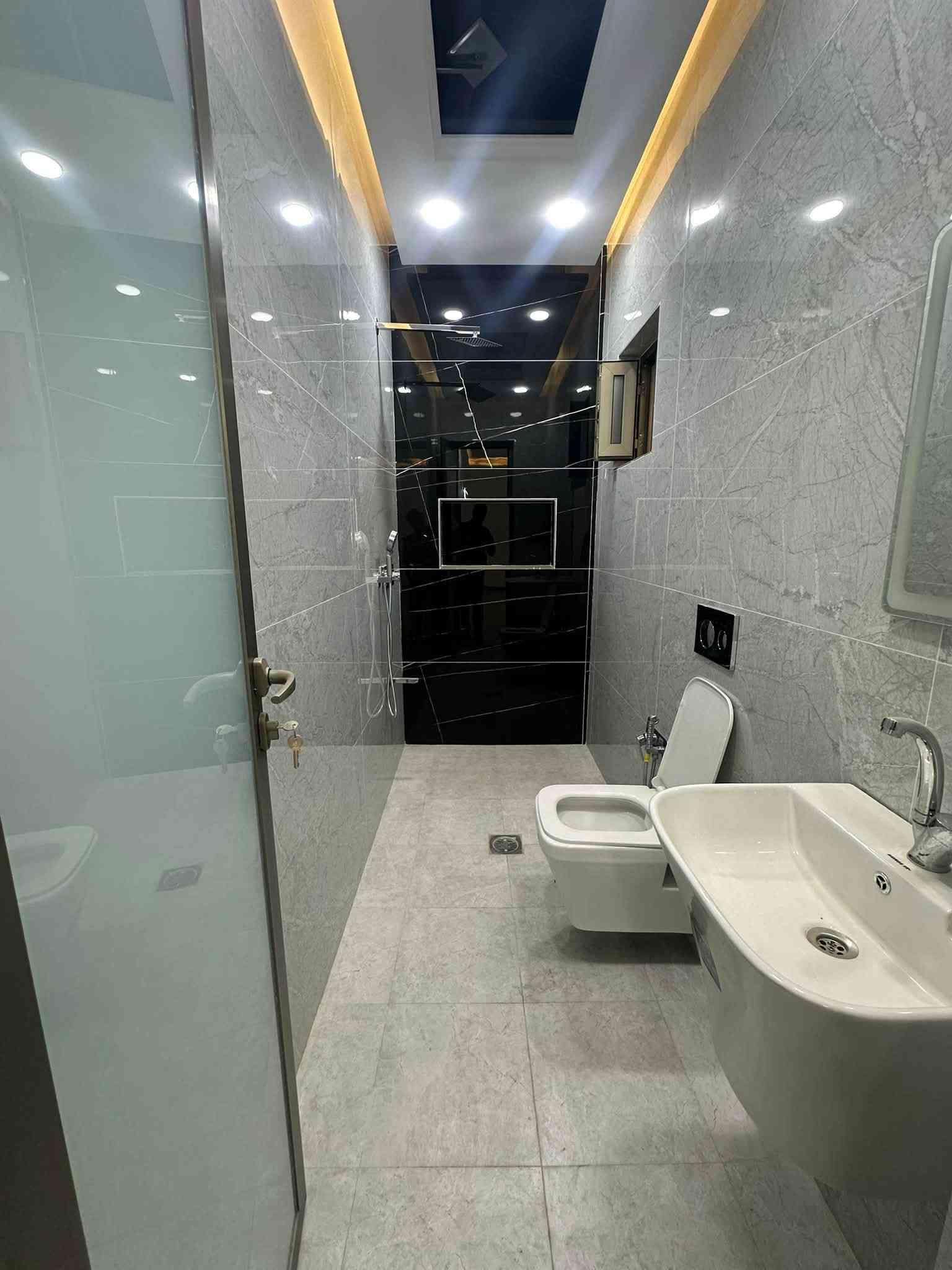 🏡 دار  للبيع | زيونة 712
📐 مساحة كل دار: 150م²
🛏️ 4 غرف
🚿 خدمات متكاملة
📍 الموقع: زيونة 712

✨ فرصة مميزة للسكن والاستثمار في واحدة من المناطق الحيوية في بغداد.

🏢 مكتب الودق للعقار
نختار الأفضل لتبني مستقبلك 🤍

🔑 بيع – شراء – إيجار – بناء – ترميم
📸 عرض وتصوير مجاني
📋 نستقبل جميع العروض السكنية والتجارية

📞 للاستفسار والتواصل:
***********
***********

📍 عنوان مكتبنا:
زيونة 710 مقابل نادي بلادي
وشارع فلسطين – بناية فرمان قرب كلية الرافدين
