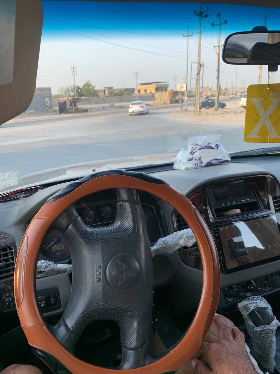 يالله السلام عليكم
للبيع او مراوس حسب القناعه 

باجيرو موديل 2002 رقم كربلاء سنوية مجددة ب اسمي  سيارة حلوه وقطره صبغ مابيها كفالة بيها طخه بسيطة بالمدكر الأمامي الأيمن تبريد حداده خير من الله 

تحويل ثانيه يوم او وكالة جاهزة للأخير علماً السيارة فيها. ( خيط تبخير بالمكينة فقط ) ومشدود عليها منظومة غاز كاملة جاهزه للأخير 

مكان السيارة في البصرة وسعرها 70 وبيها مجال لطيبين وحياكم الله ‭***********‬
