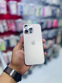 ايفون 16 برو ماكس • ٢٥٦ • نضافه ١٠٠