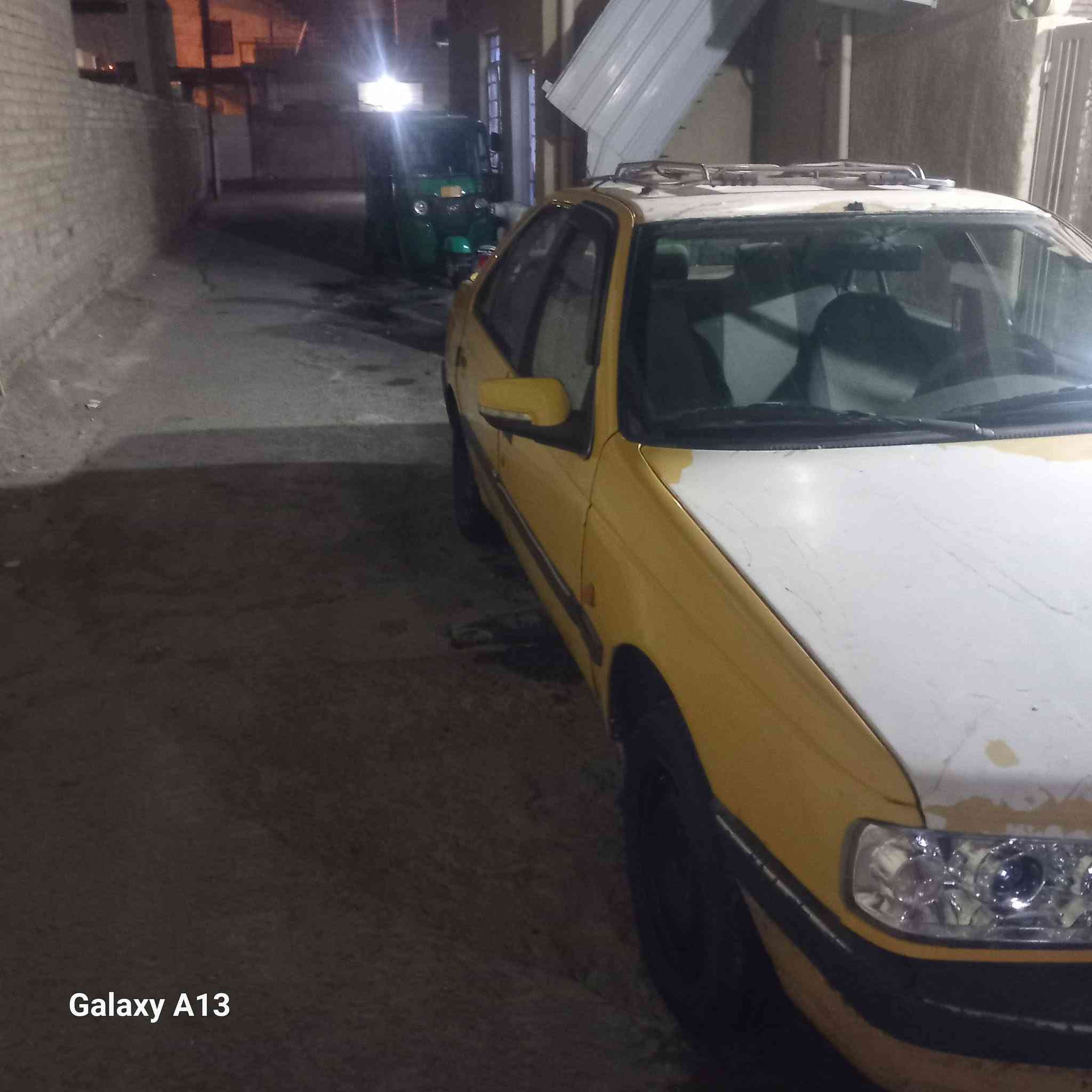سلام عليكم بيجو لميس ٢٠١٥ بسمي سنوية نافذة صار سبع تشهر عليهة هيئة ٣١٥ السعر ٣٠ ورقة وبيهة مجال للعلم الهئة تنزل من السعر كهربائيات كلهة شغالة تبريد وية السويج  كير فرنسي مكينة خير من الله لا تبخير ولا تنقص  مكان  بغداد الجديده  ***********
