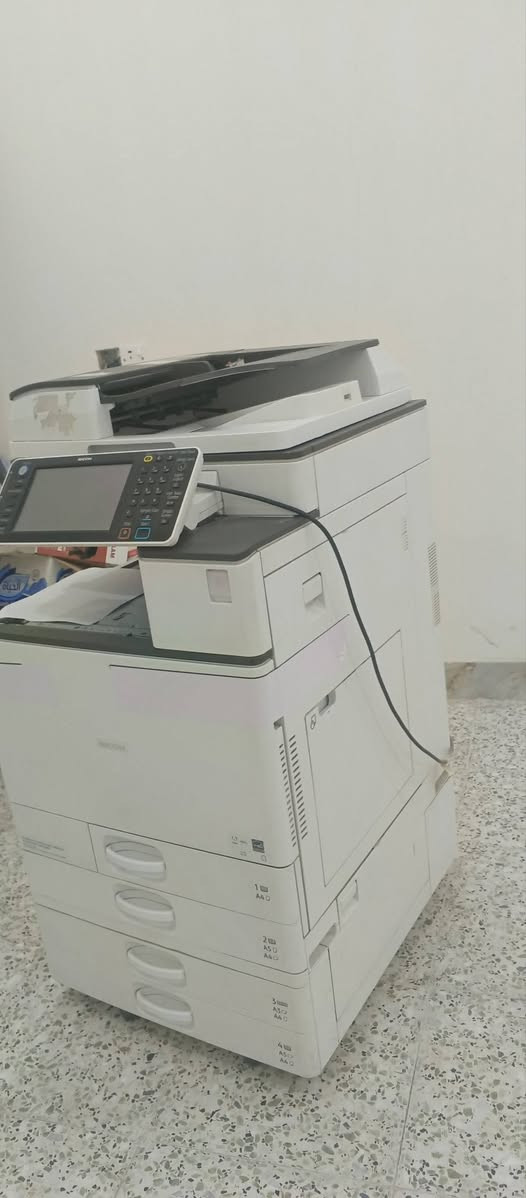 🖨️ للبيع طابعة RICOH MP C2503 الأصلية
✅ طباعة ملونة وأسود وأبيض
✅ سرعة الطباعة: 25 صفحة بالدقيقة
✅ تدعم الطباعة والنسخ والمسح الضوئي (Scan)
✅ تدعم الطباعة حتى مقاس A3
✅ طباعة أوتوماتيكية على الوجهين (Duplex)
✅ دقة طباعة تصل إلى 1200 × 1200 dpi
✅ شاشة لمس ملونة سهلة الاستخدام
✅ تدعم الطباعة عبر الشبكة (LAN) و USB
✅ تطبع ورق حتى سماكة 300 غرام
✅ مناسبة للمكاتب، المطابع، وشركات الدعاية والإعلان
✅ جودة ألوان عالية واستهلاك اقتصادي للحبر
📍 العنوان: بغداد – التاجي
📞 للاستفسار: ***********
سعر مناسب... والطابعة جاهزة للعمل والتجربة متوفرة
