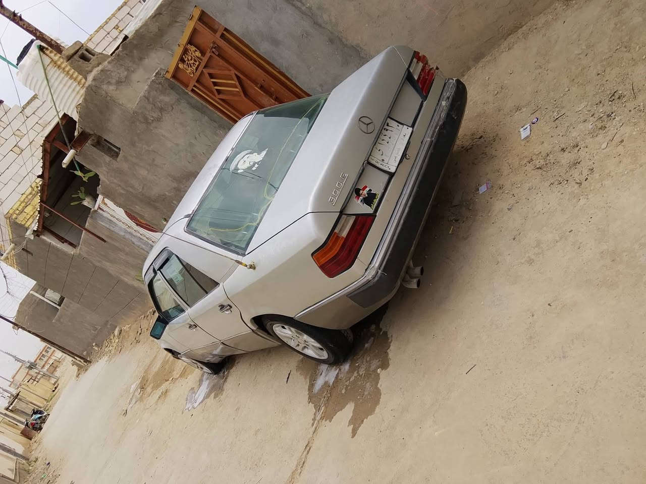 قرأ المنشور زين وكلشي موضح
مارسدس دب موديل ٨٧ رقم بغداد السعر ب٣٠ وبيه مجال 
مكينه ٣٠٠ ففتي كير ومكينه يشك الكاع ميكنه ناعمه كلش
تبريد ثلج
حداديه تخم تاير
منضومه زنون
ابرانكيت نضيف مامخيس
قواعد شوفت عينك بلصور
مامصبوغه السياره ومابيه ضربه
سنويه صاقطه صارله ٥ سنوات
اتعهدلك شرط التحويل والغرامات
مكان ذي قار الرفاعي *********** حو شراي لاتراسل ولا تخابر ابد
