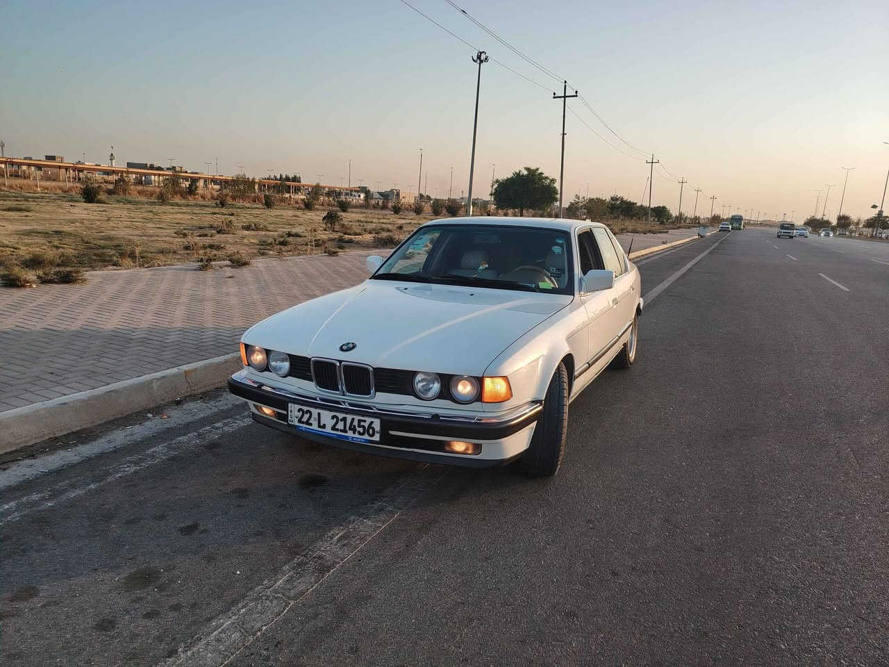 سيارة bm بدون ضرر سيارة جديدة كل على بيلاد بيطاقة بنزين بيهة سنوية جديد لحد ٢٠٢٩  *********** كركوك, العراق
