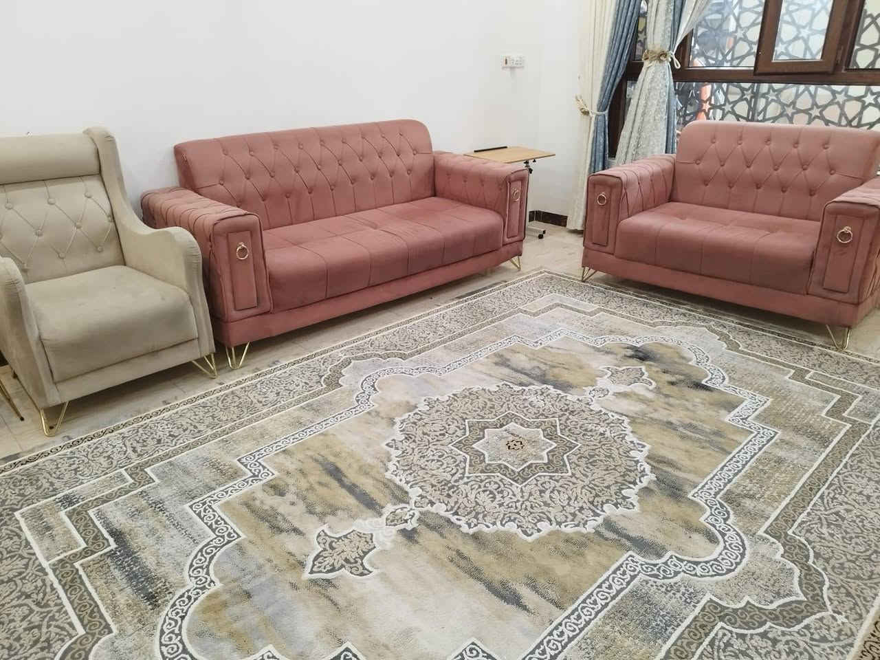 كنب • قابل تفاوض