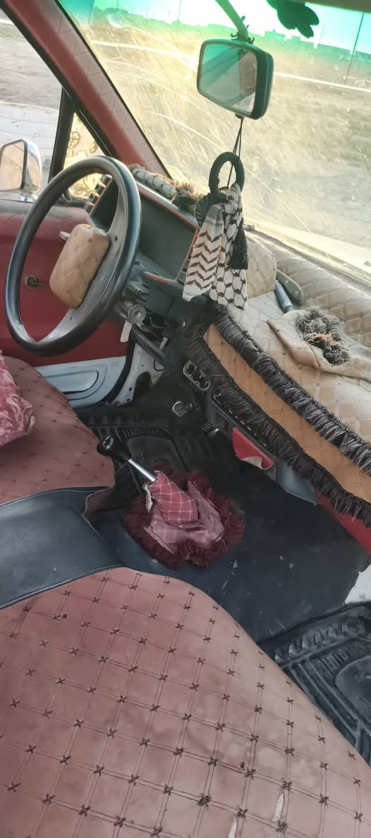 ازوزه البيع موديل 88 سعر 25 مكان اديالى بعقوبة الاستفسار ***********
