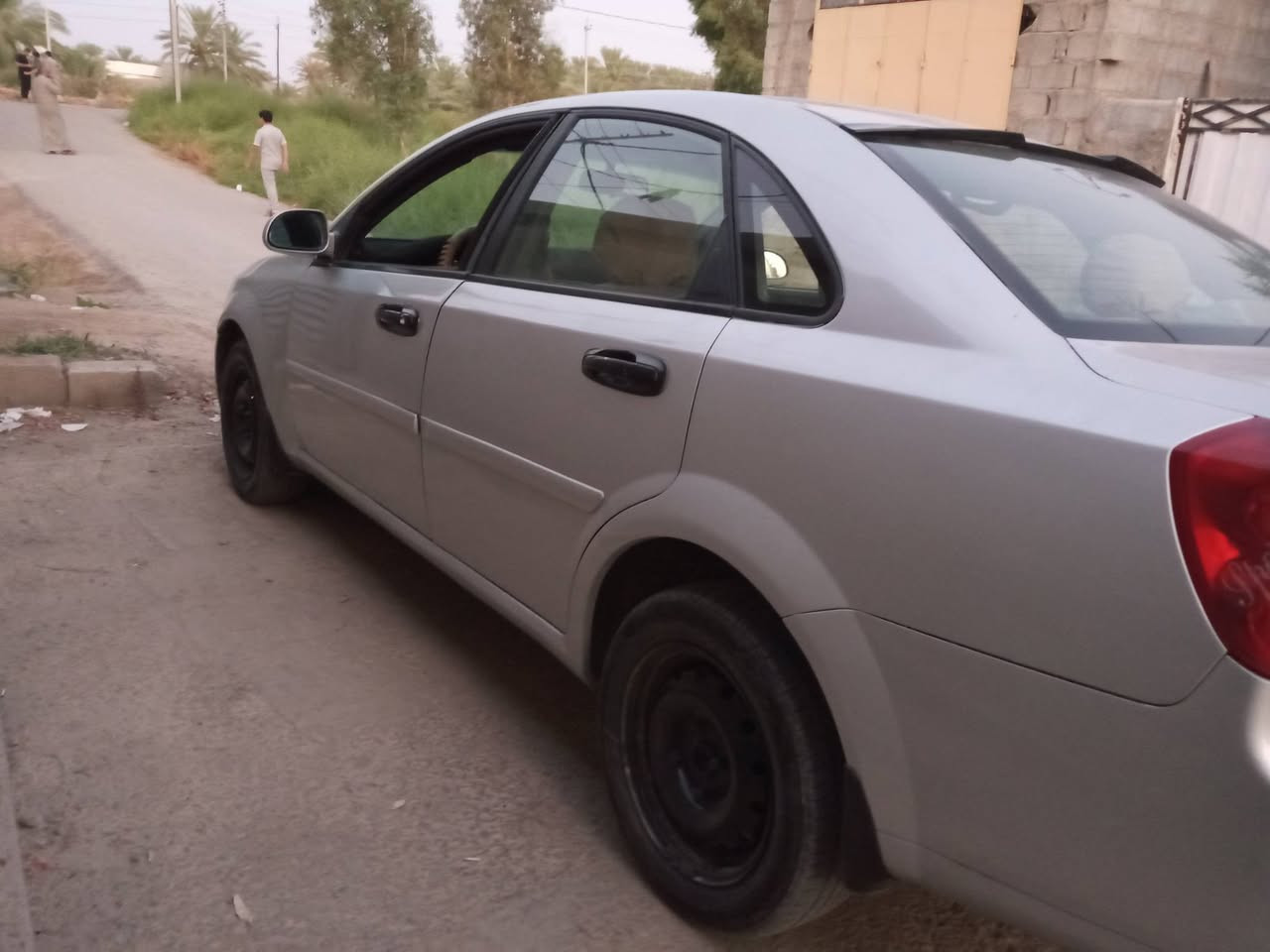 السلام عليكم اوبترا 2007 كير عادي للبيع أو مراوس بصفره سياره كامله مكمله تبريد ثلج تخم تأير تحويل ثاني يوم سعرها 57وبي مجال 
***********
