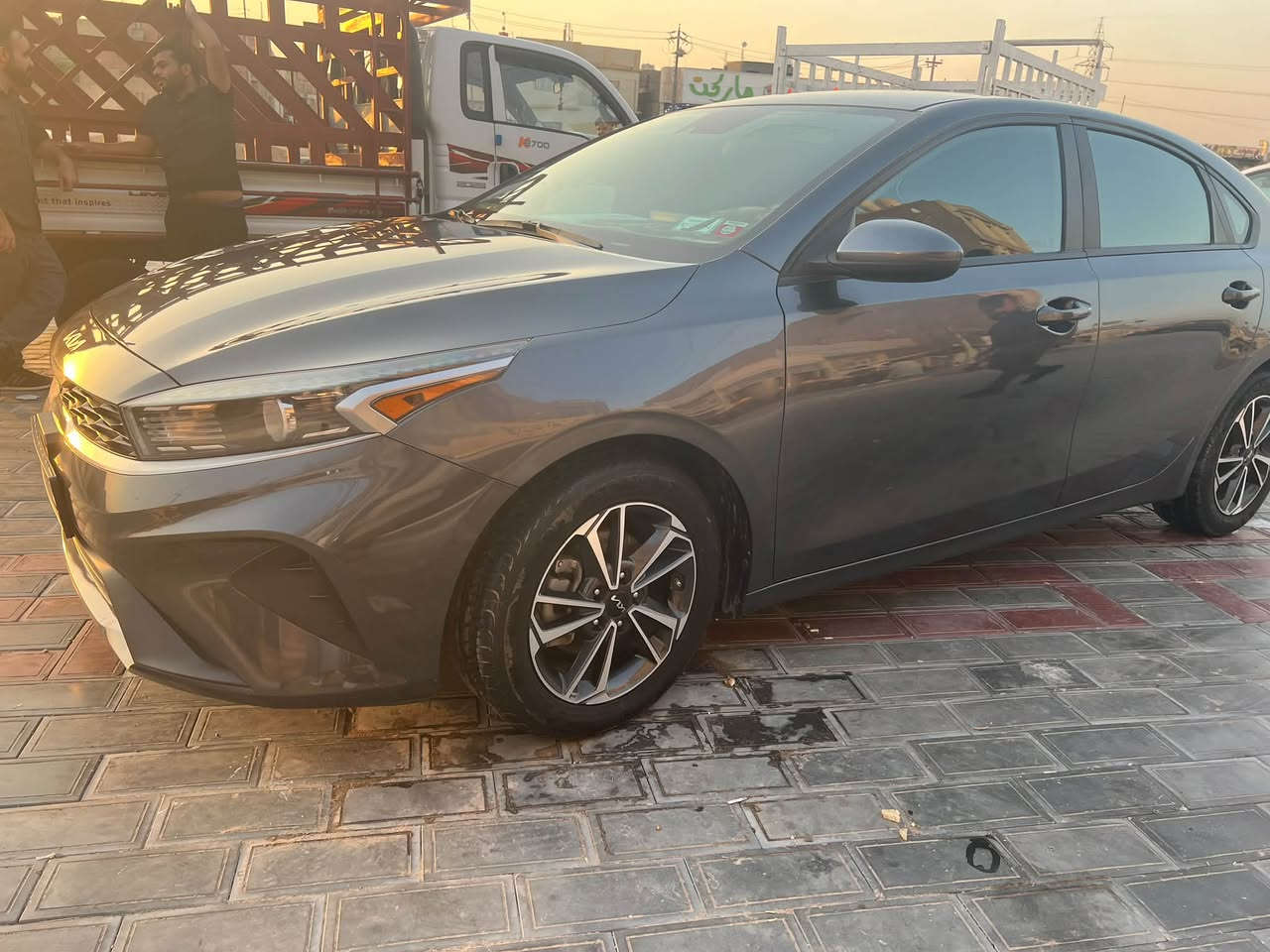 السلام عليكم #للبيع كيا فورتي2022 وارد امريكي مواصفات lx
رقم كربلاء  جديد سنوية جديدة تحويل ثاني يوم

ماشية 56الف كيلو حقيقي

سيارة جديدة وجاهزة

مواصفات السيارة:

مكينة 2000 دوش المرغوب

شاشة وكامرة

تحكم ستيرن جهتين

درايف مود وضعيات قيادة

تبريد وتدفئة خير من الله

رادار امامي 

مثبت سرعة تفاعلي

مانع تزحلق

ومواصفات البقية المعروفة

مكان السيارة:كربلاء 

السعر: 155وبيهة مجال 

للاتصال:***********

