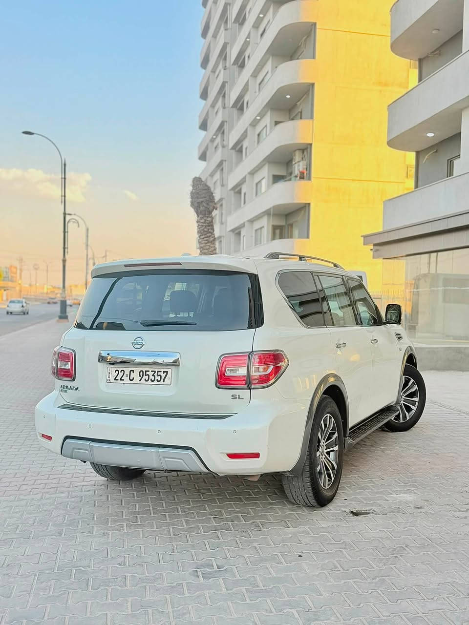 ‎‏ NISSAN ARMADA 2018 SL
نيسان (ارمادا 2018) فول مواصفات SL
فول مواصفات ١/١ محرك ( V8 5.6L ) ثمانية سلندر
ماشيه (100) الف  حقيقي سياره فول مواصفات واحد على واحد محرك _(5.6L)-(v8)
گير محرك بشرط جديد كله على وضع بيلادي
سيارة ( مكفولة كفالة عامة من كلشي) بدون شخوط ورصعات 
سيارة جديد حيل حلوه  نضيفة
مواصفات
( بصمة - فتحة - داخل اسود  - خمس كاميرات - رادار أمامي و خلفي - رادار جانبي - تشغيل عن بعد - صندوق شفت - ٧ راكب - كشنات جلد - كشنات تتفيئة - كشن و ستيرن خزن -تبريد مركزي - حصاص أمامي و خلفي - لايت ليد و زينون - داخل فورميكا -  بعد )
◽️محرك كير  بشرط مامفتوح
مكاني كركوك داخل المدينة
السعرر 243$ وبيها مجال بسيط للشراي
رقم اربيل دولي بسميً السنويه ورقم كلها جديد بشرط تحويل و غرامة 
◽️موبايل☎️ /***********
