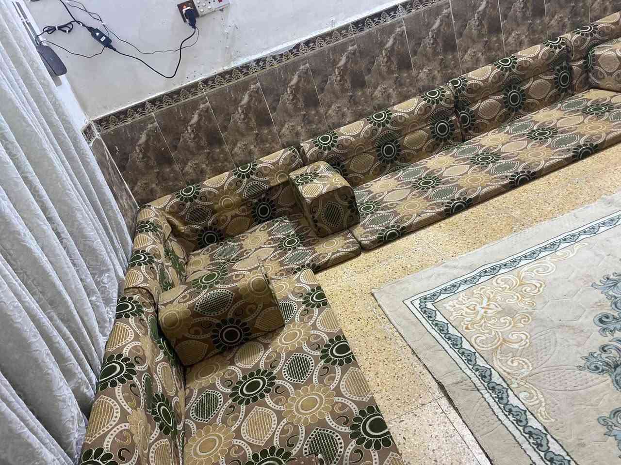 ديوان بعده جديد مستخدم شهر واحد ٢٠٠ الف بي مجال قليل ***********
