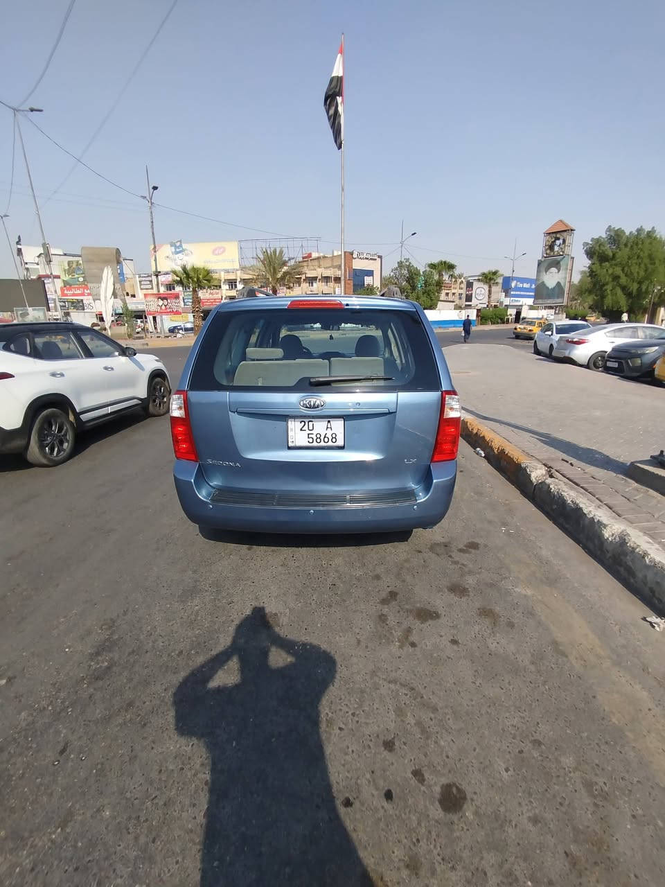 سلام عليكم
كيا سيدونا مديل 2007 وارد امريكي ميكنة ٣٨٠٠ كير ومكينة جديد تخم تاير تبريد شغال المكان بغداد السعر 120وبيها مجال مصبوغة حزام للجمالية 
تليفون ***********
