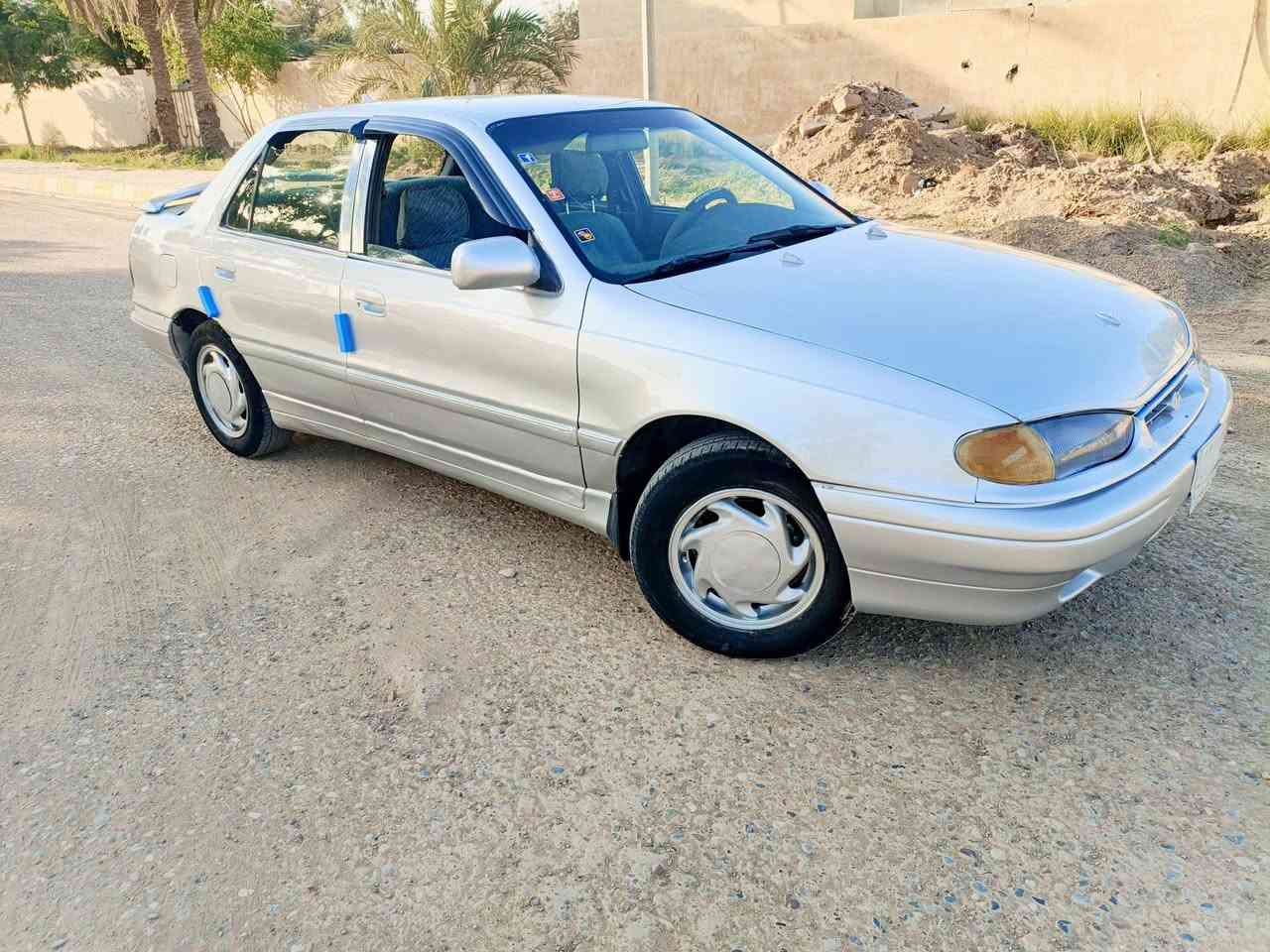 سلام عليكم لانترا للبيع موديل 95 رقم بغداد سنويه لل28 تحويل ثاني يوم سياره مكفوله من ضربه ولمعجون ولخياس فقط صبغ جماليه فرممات عل شركه شرط كهربائيات كلها شغاله محرك كير مكفولات السعر 28 وبيه مجال بيع مستعجل سياره تسوه اكثر حلوه ومال جني مكان السياره ديالى دلي عباس اتصل ودلل ***********
