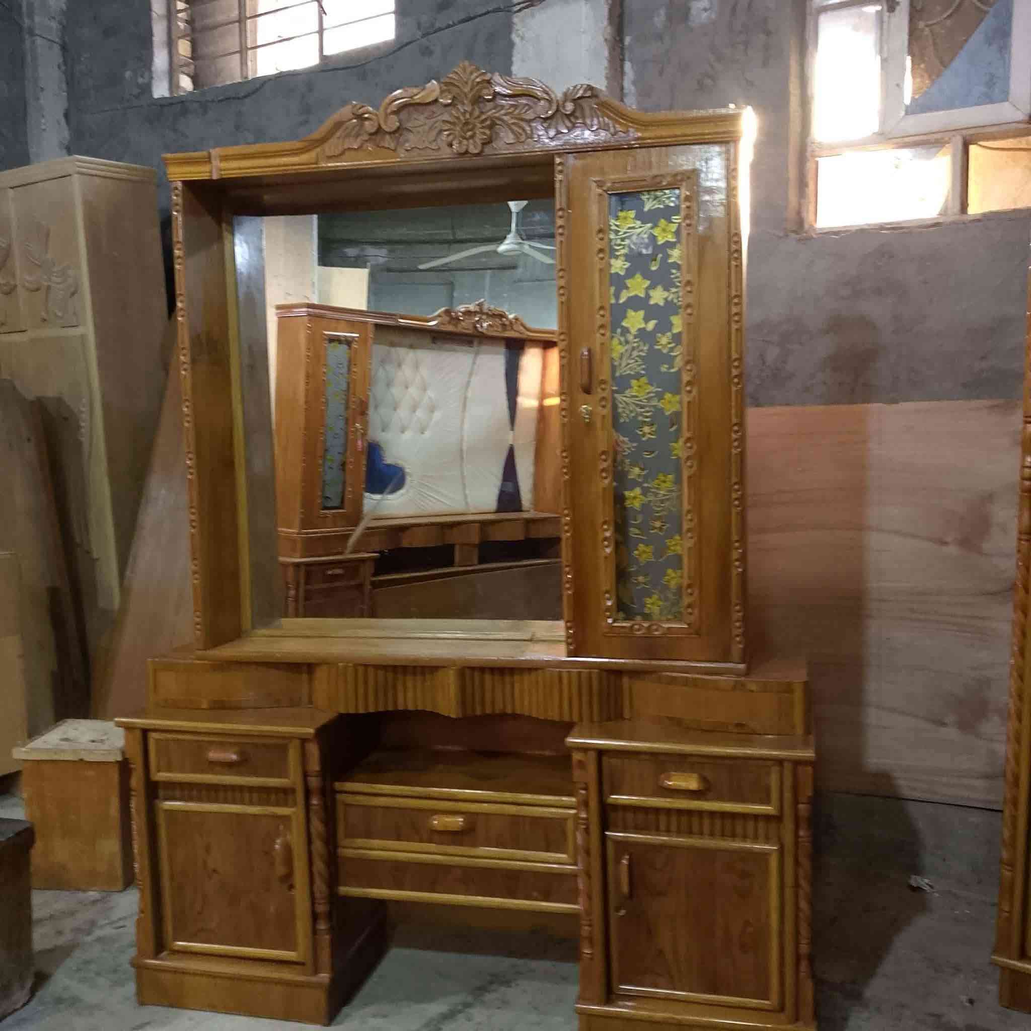 السلام عليكم عندي هاي غرف نضيفه جدا سعره 900 رقم ***********
